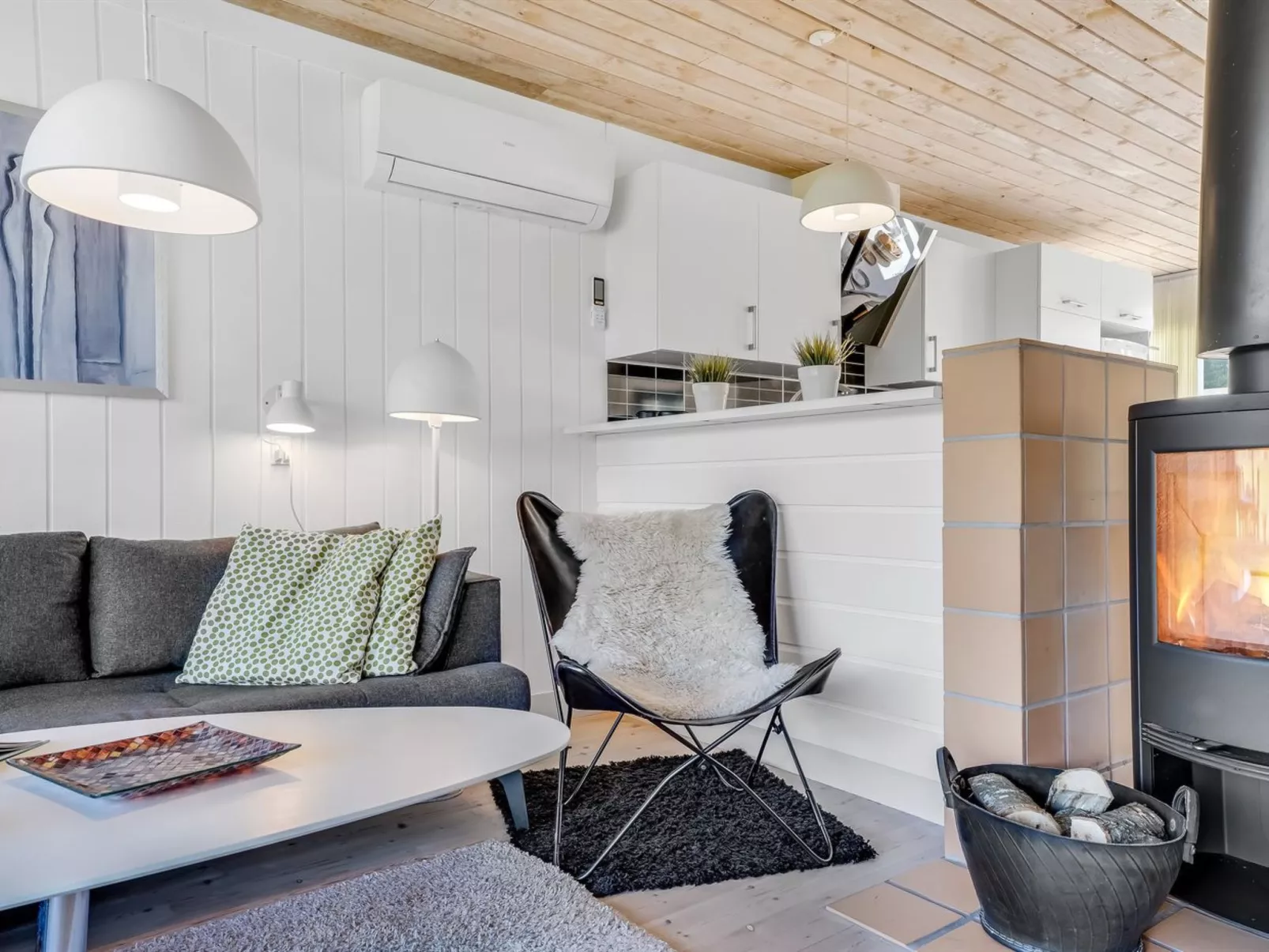 "Clea" - 300m from the sea-Binnen