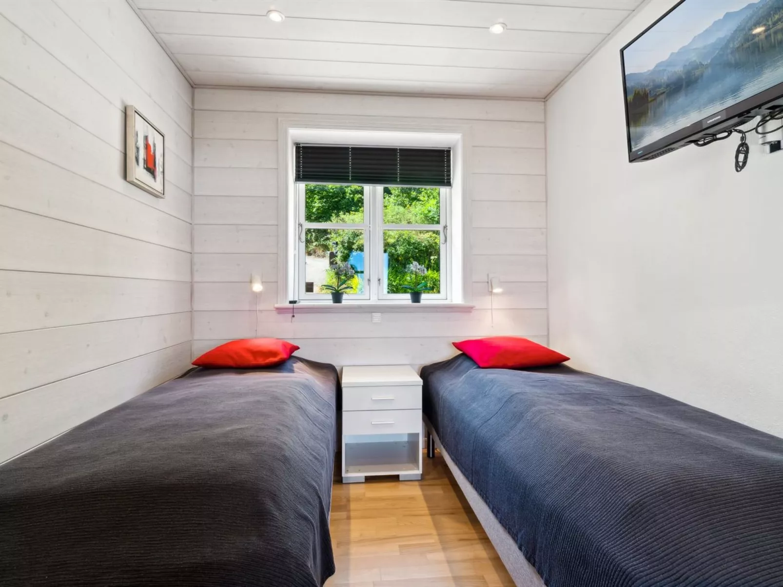 "Lisbeth" - 130m from the sea-Binnen