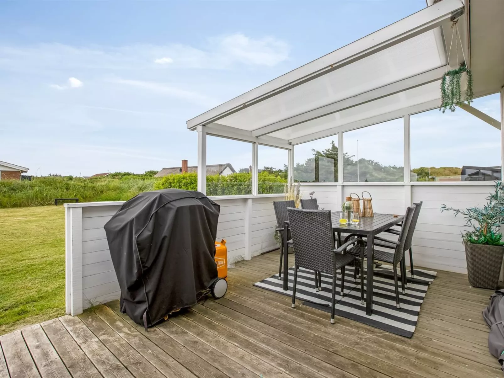 "Hejdi" - 650m from the sea-Buiten