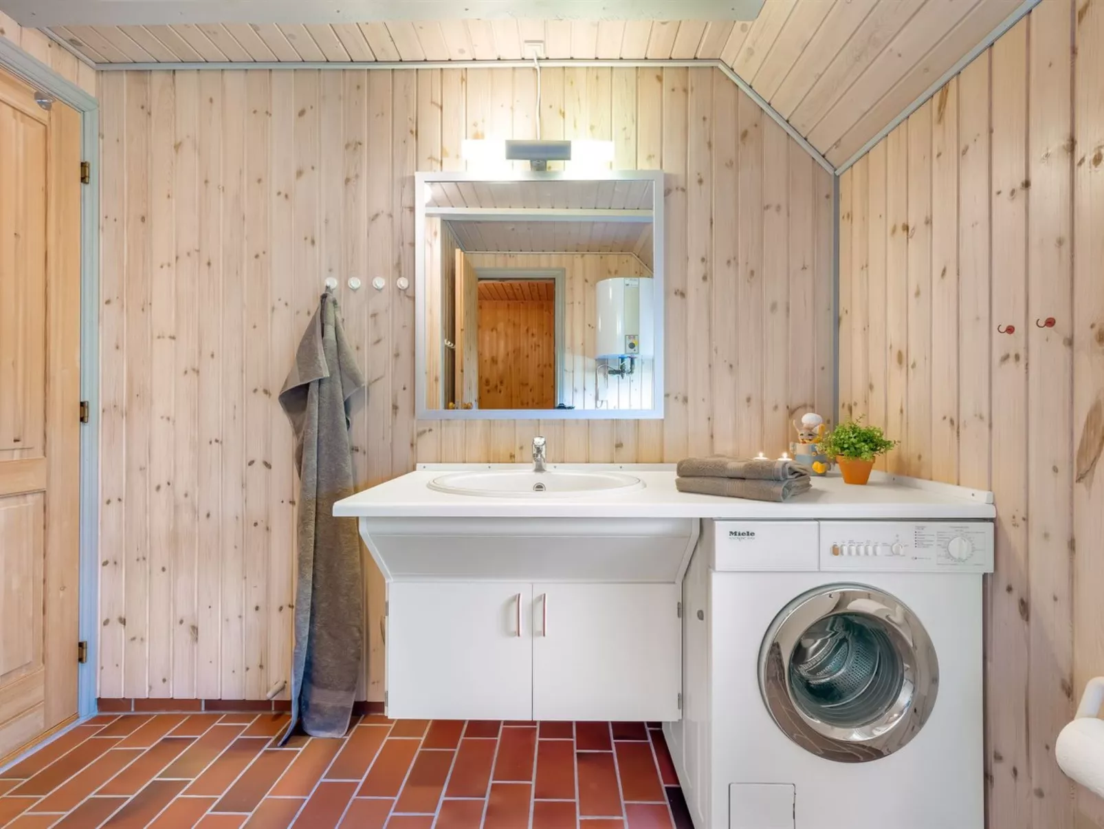 "Folmer" - 700m from the sea-Binnen