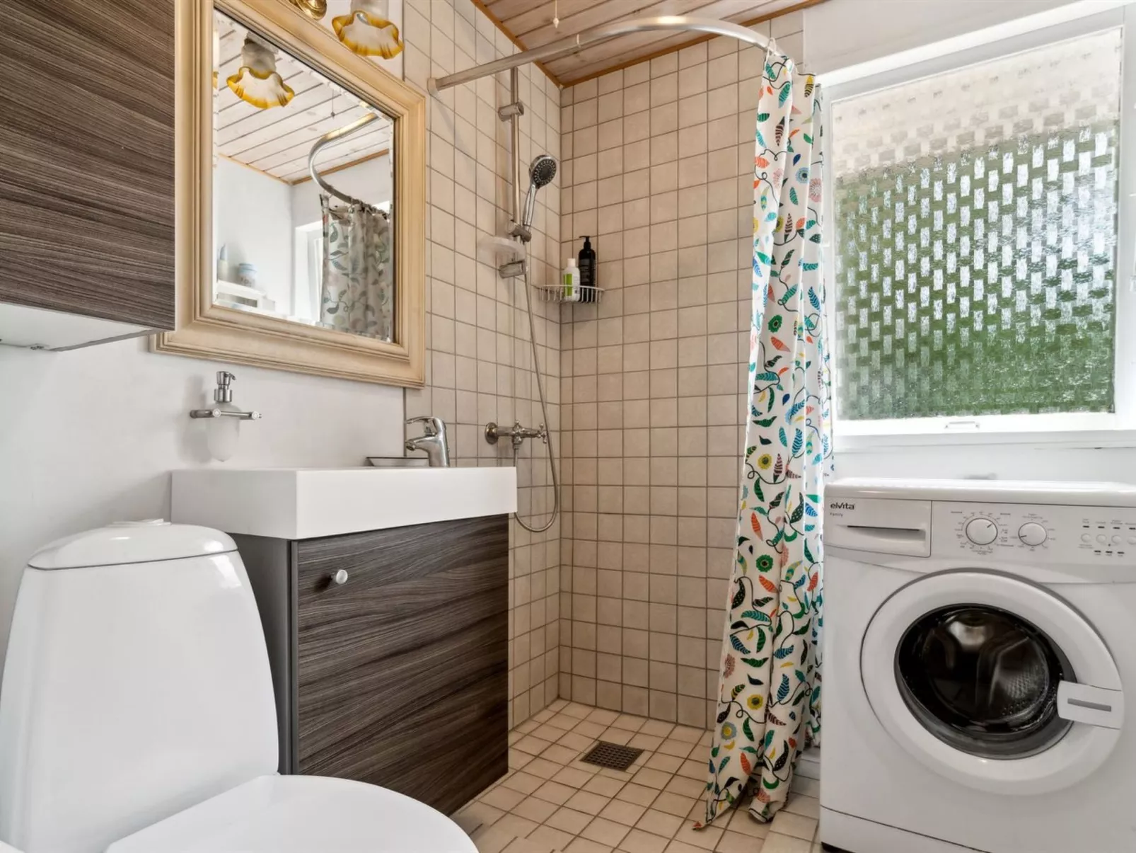 "Sunita" - 300m from the sea-Binnen