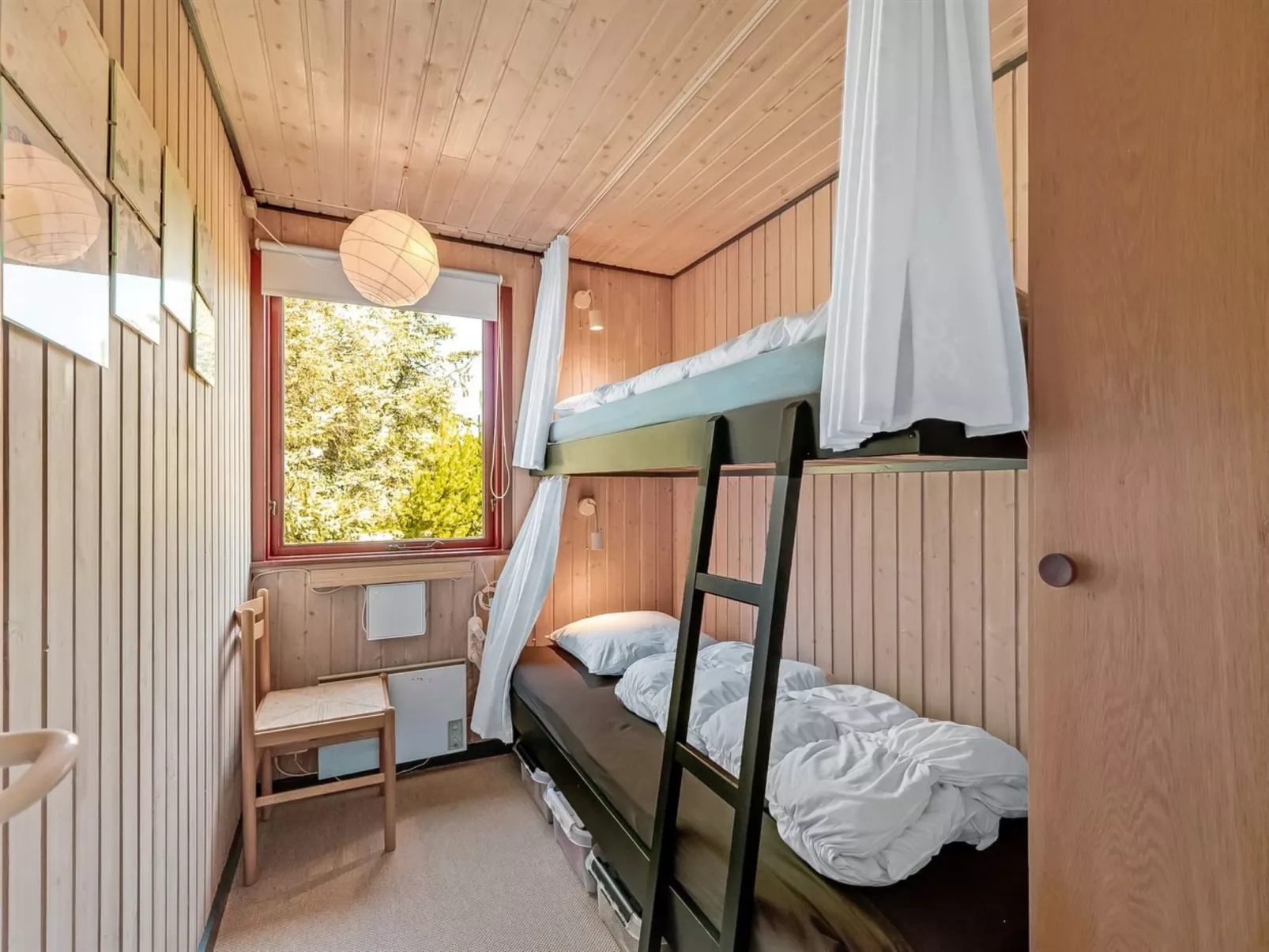 "Geertje" - 900m from the sea-Binnen