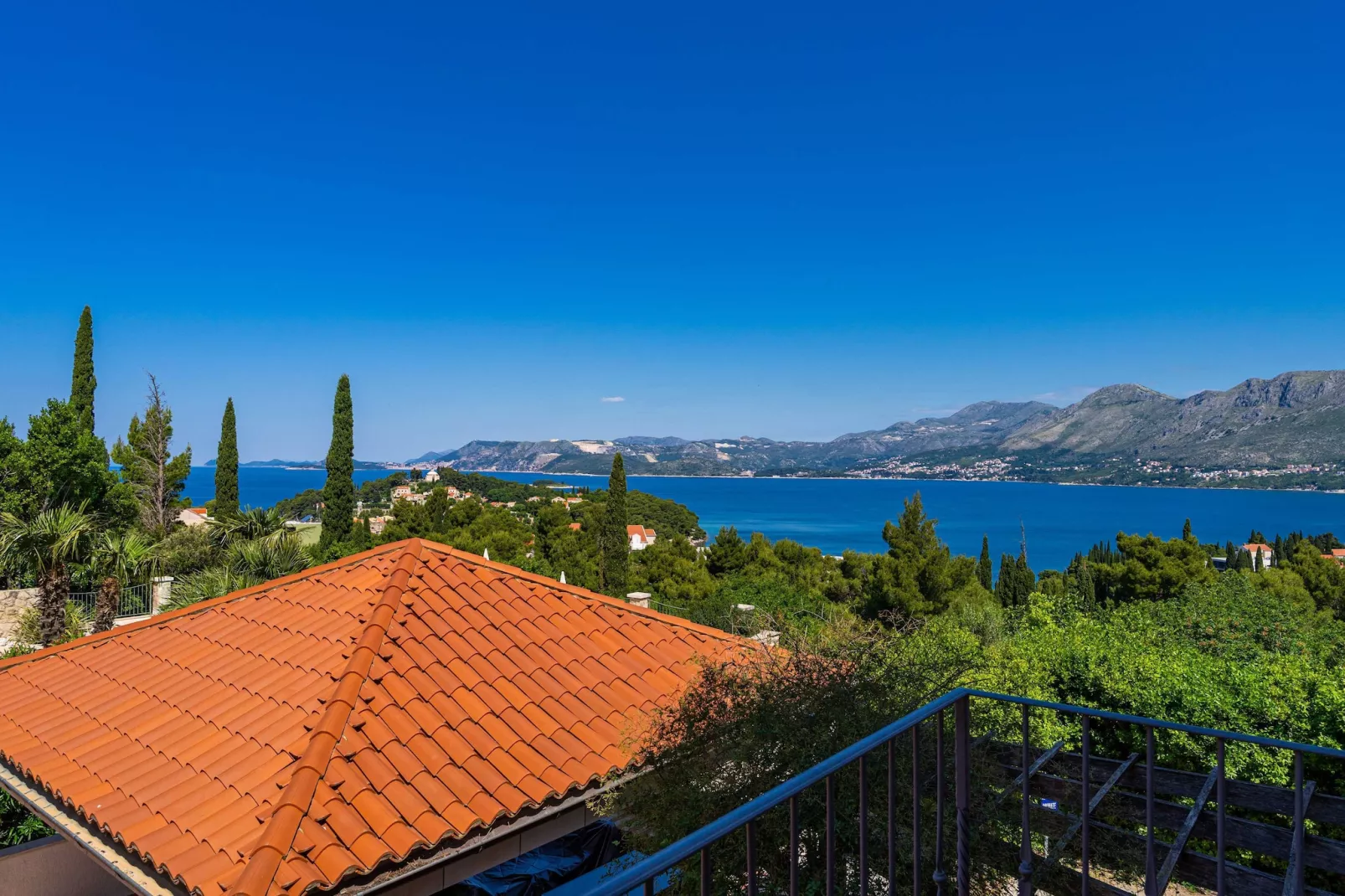 Villa Alegria Cavtat - One Bedroom Apartment with Balcony and Sea View (Apartment A)-Uitzicht
