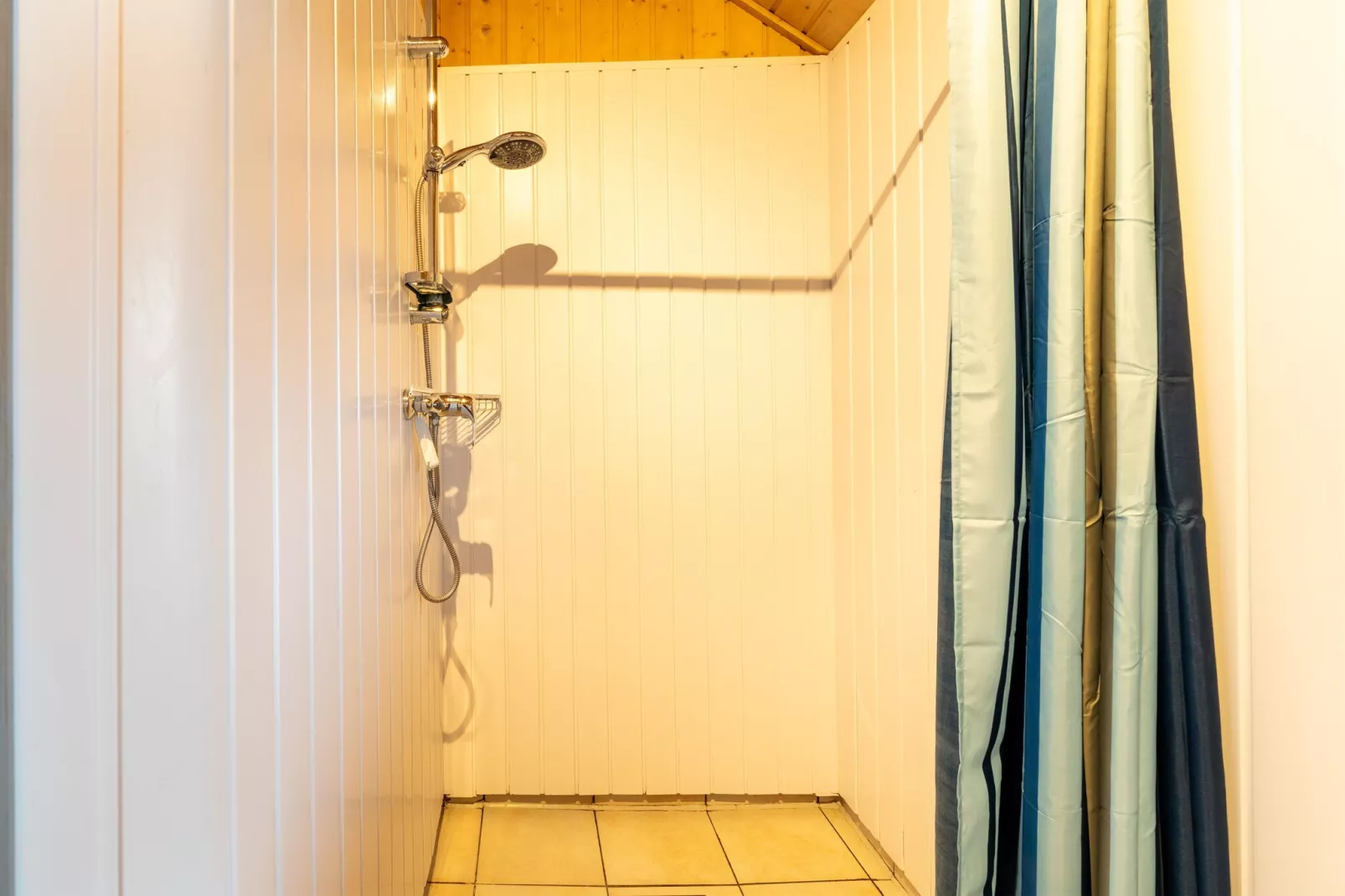 Ferienhaus Seeschwalbe-Classic 90 qm 74a-Badkamer