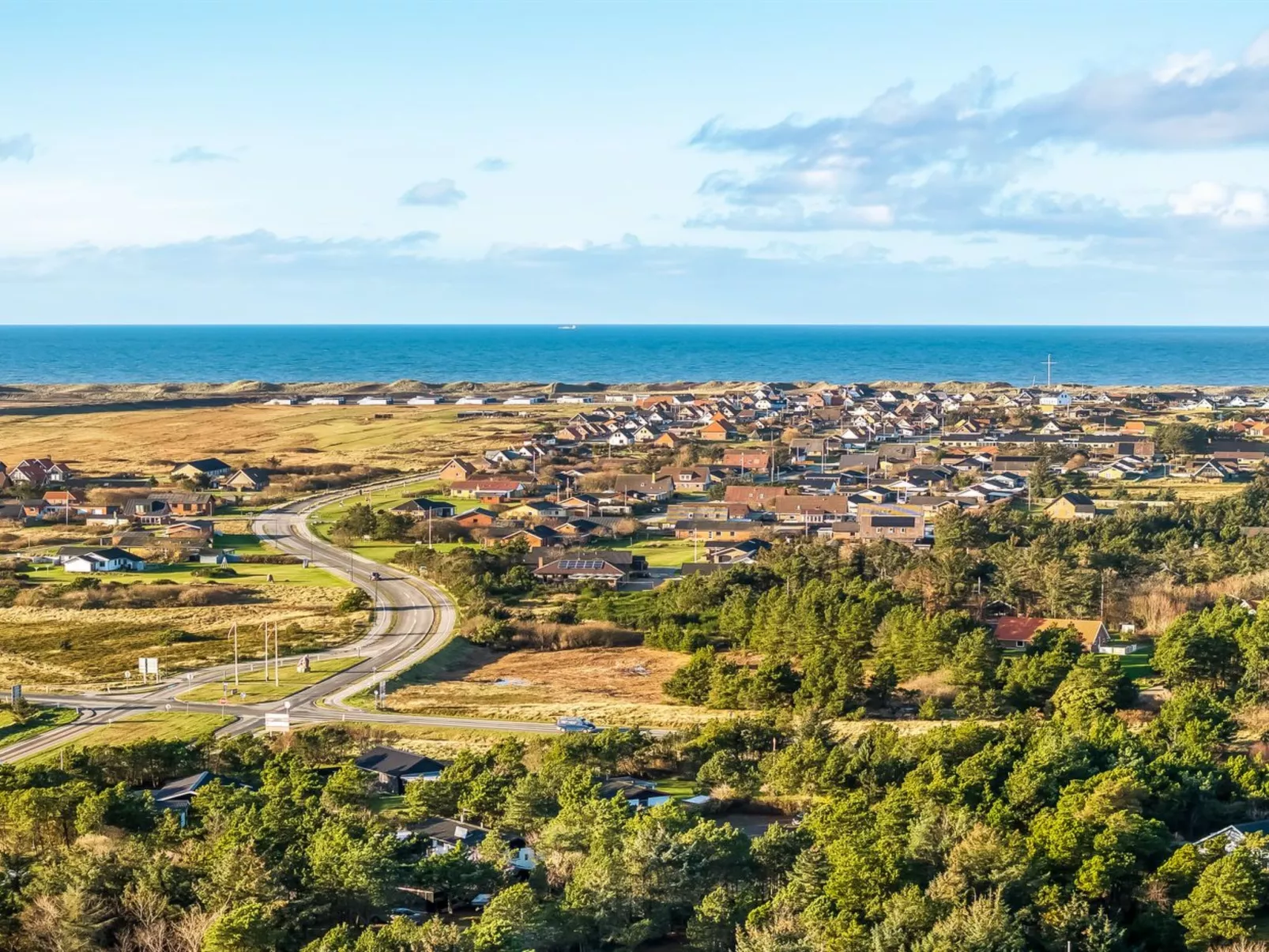 "Loic" - 400m to the fjord-Buiten