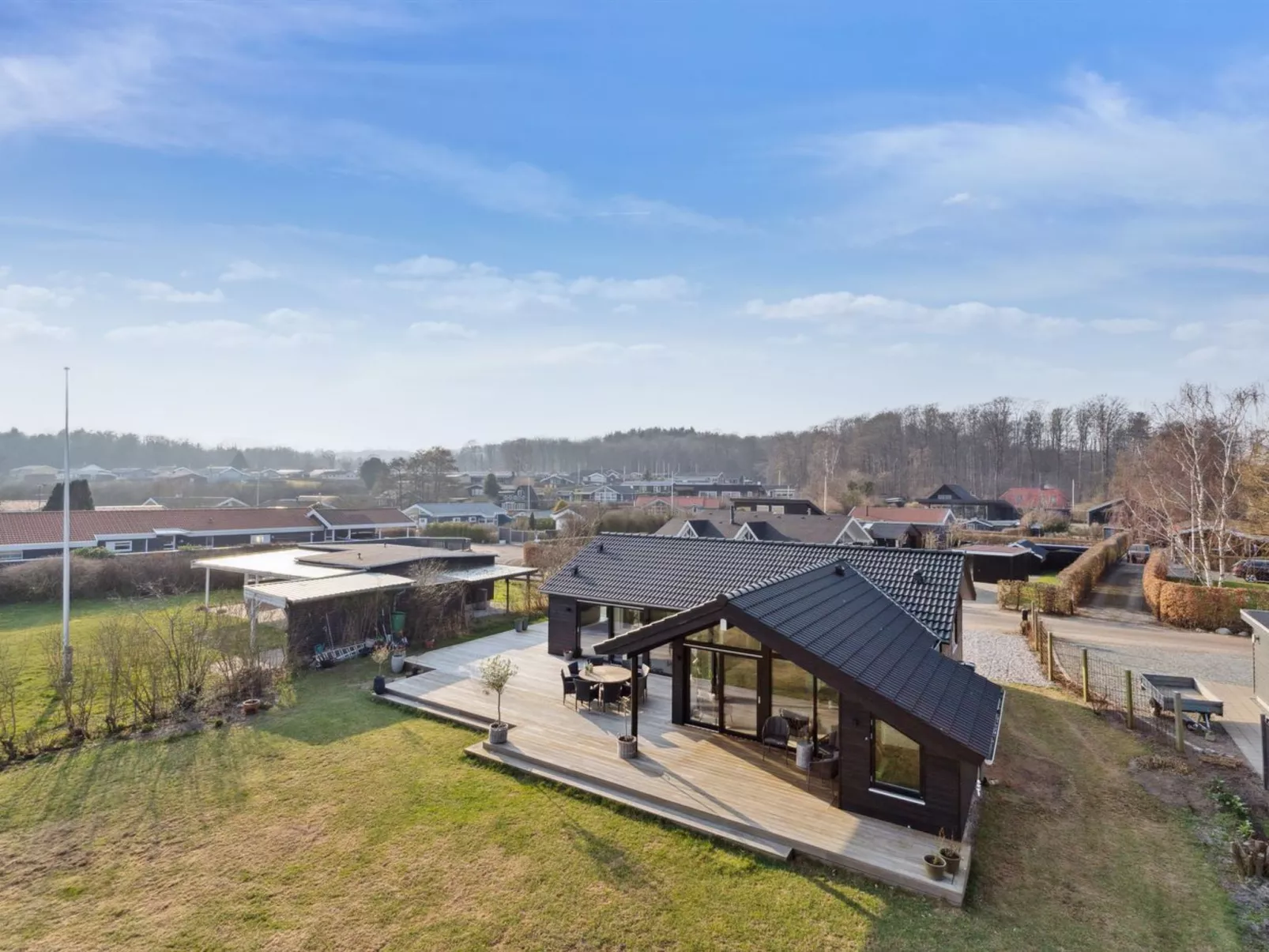 "Viveke" - 10m from the sea-Buiten