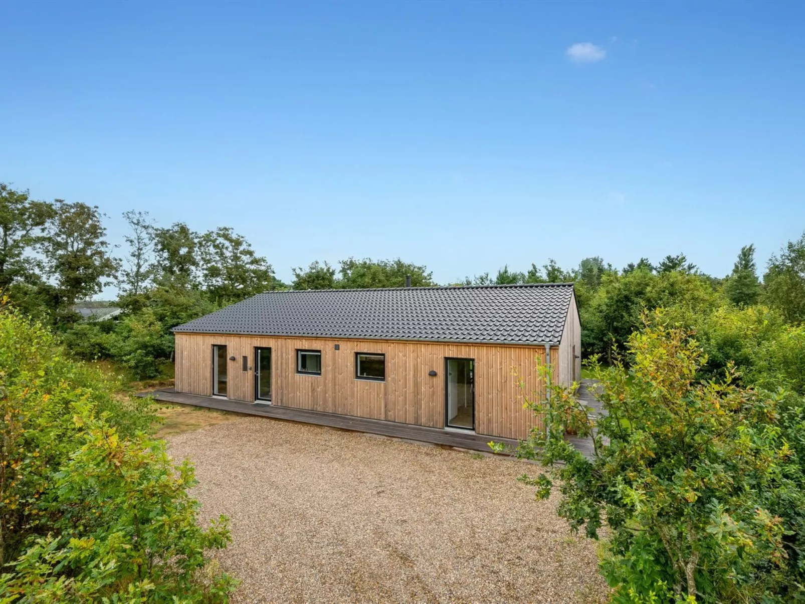 "Liutulf" - 350m to the fjord