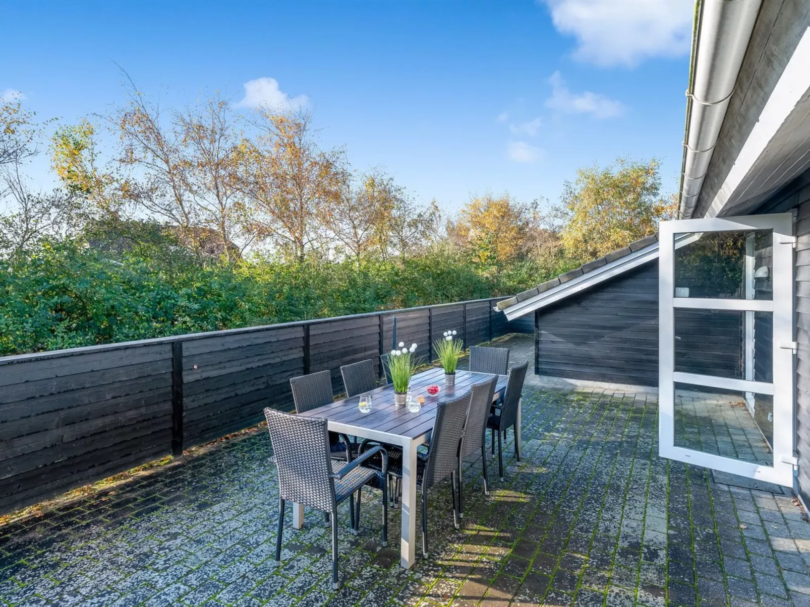 "Efka" - 600m to the fjord-Buiten