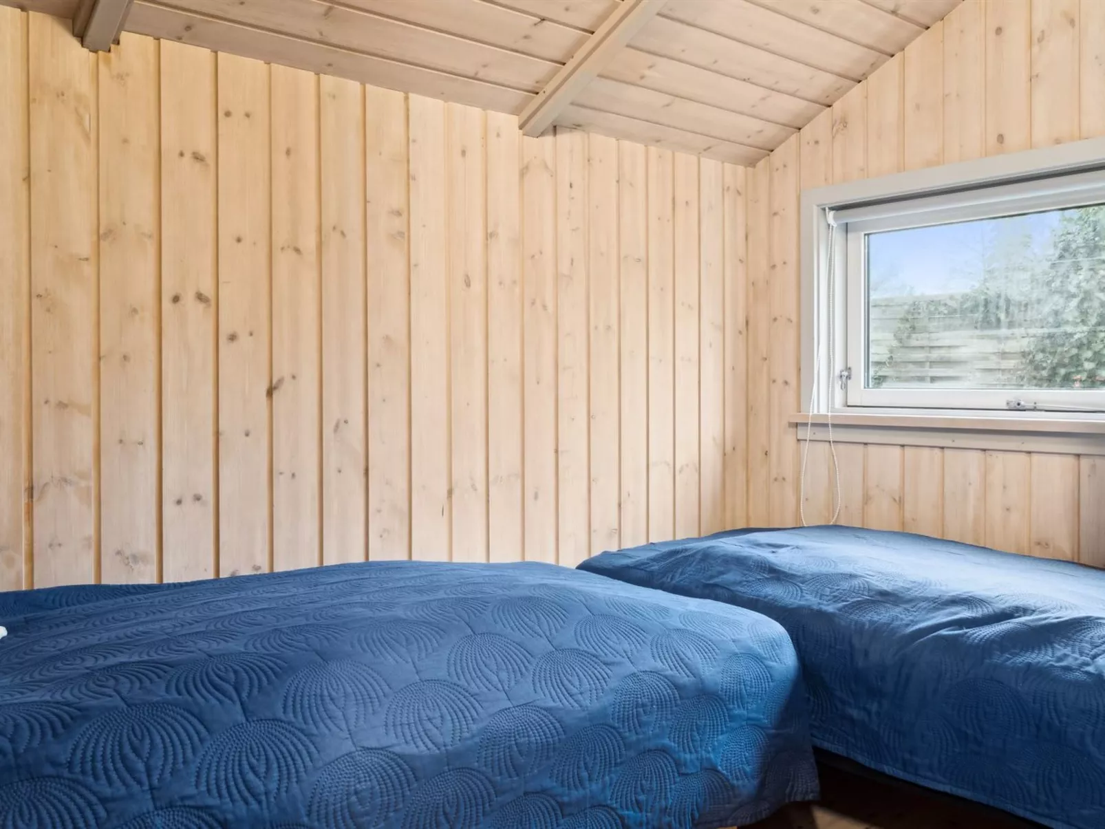 "Arent" - 1.1km from the sea-Binnen