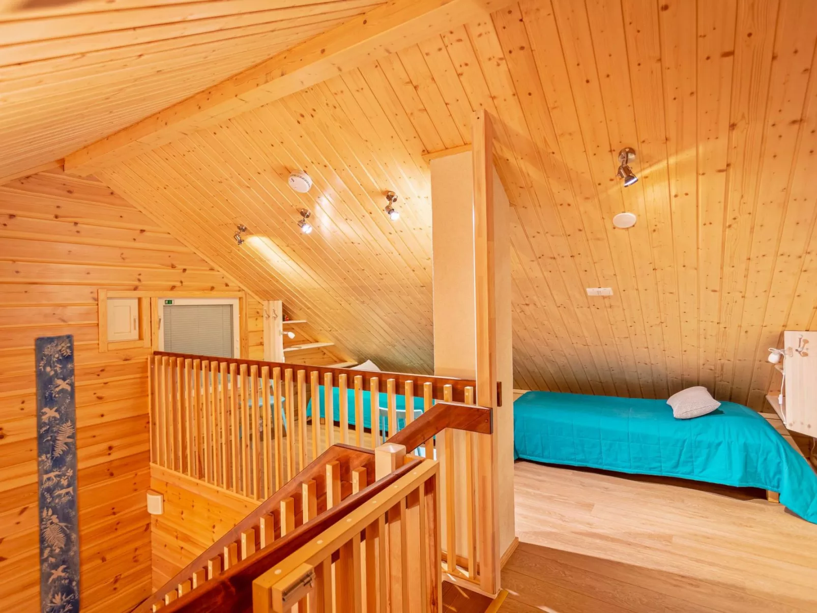 Kevätpiippo b-Binnen