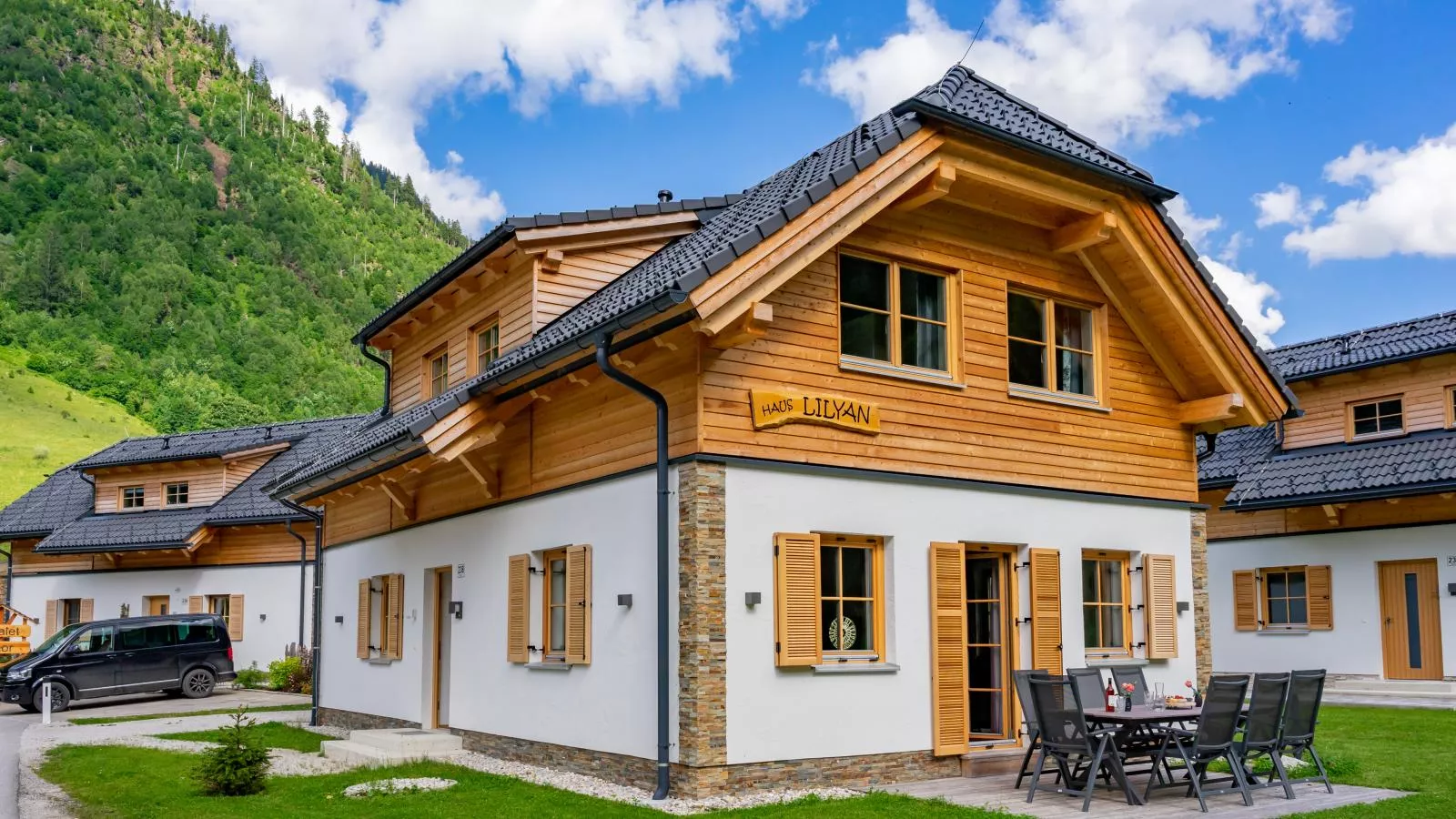 Haus Lilyan-Buitenkant zomer