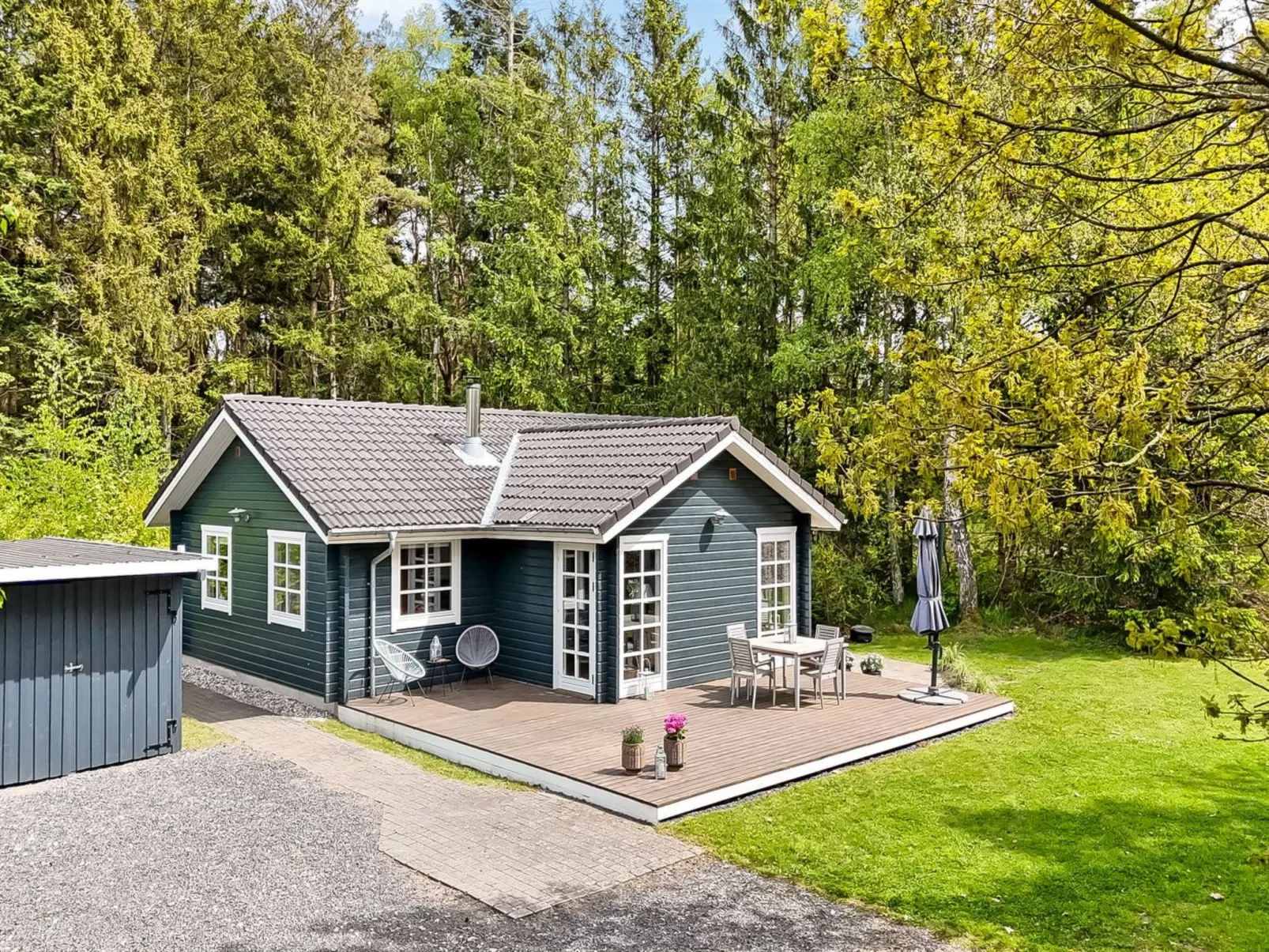 "Iorund" - 9km from the sea-Buiten