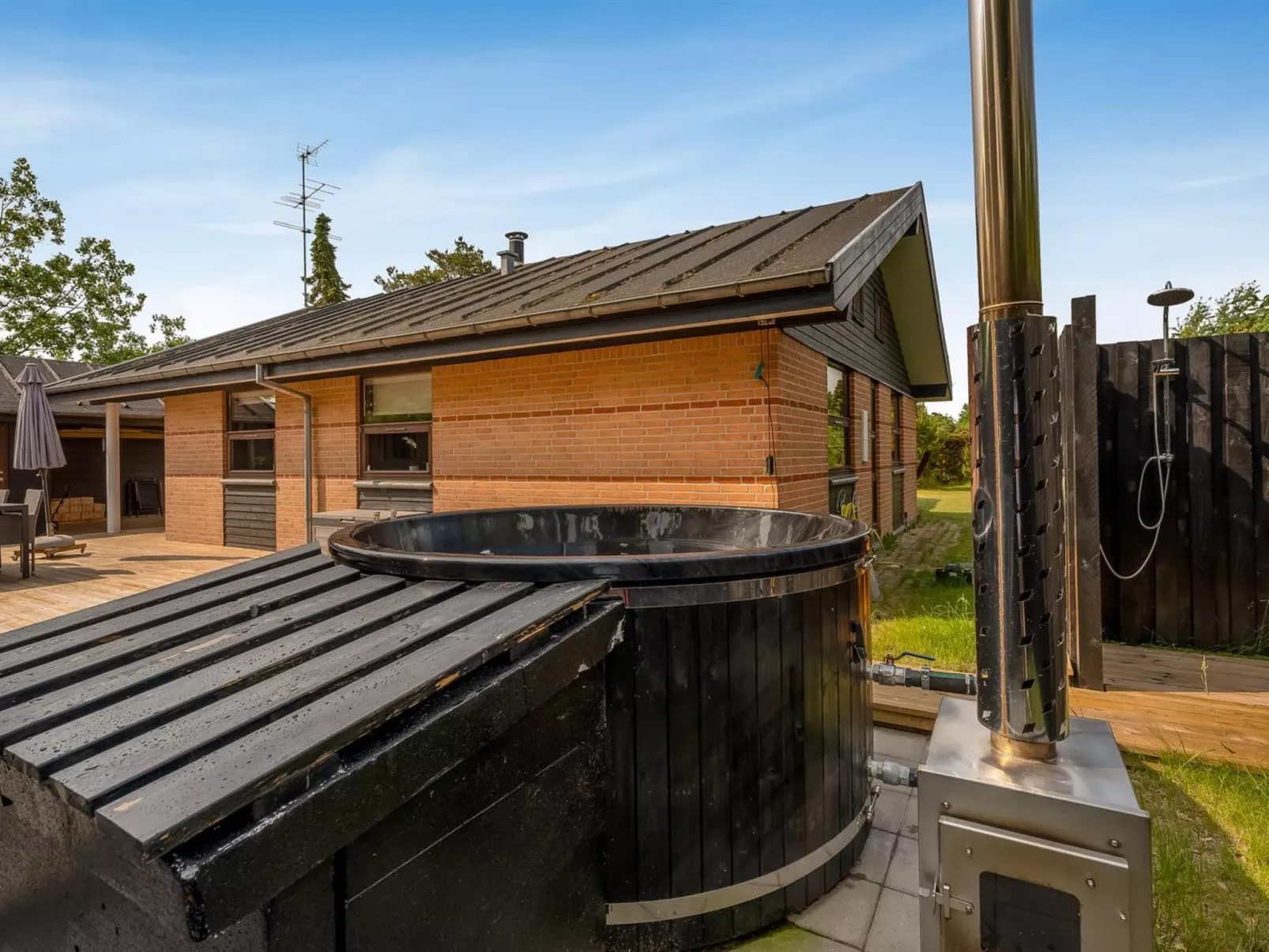 "Gitte" -  from the sea-Binnen