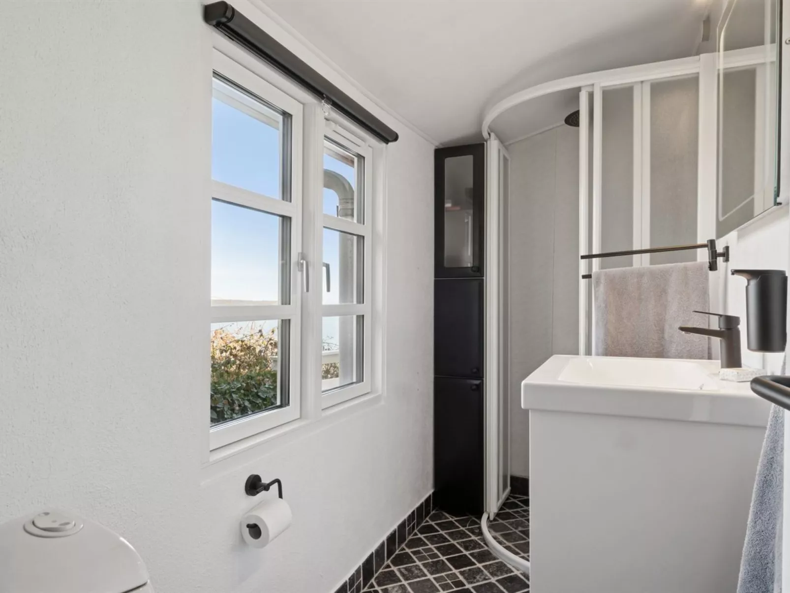 "Gesine" - 50m to the fjord-Binnen