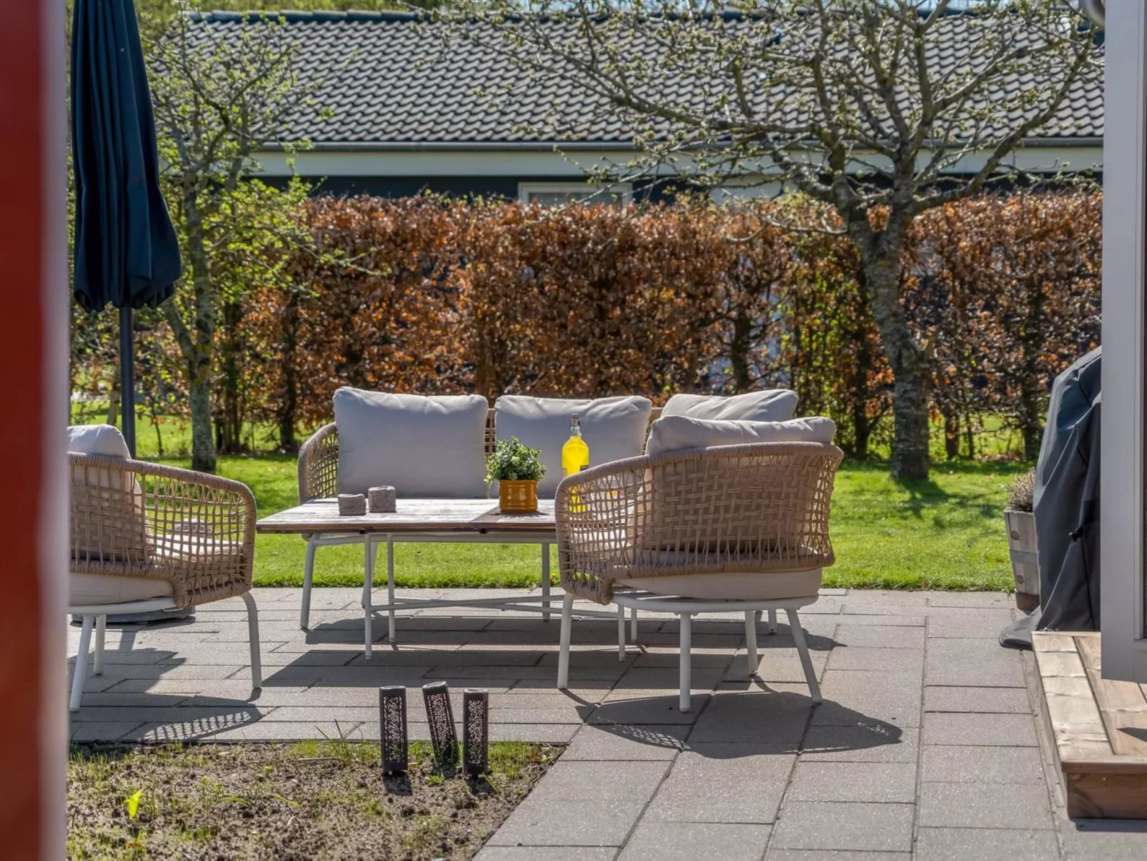 "Ruse" -  from the sea-Buiten