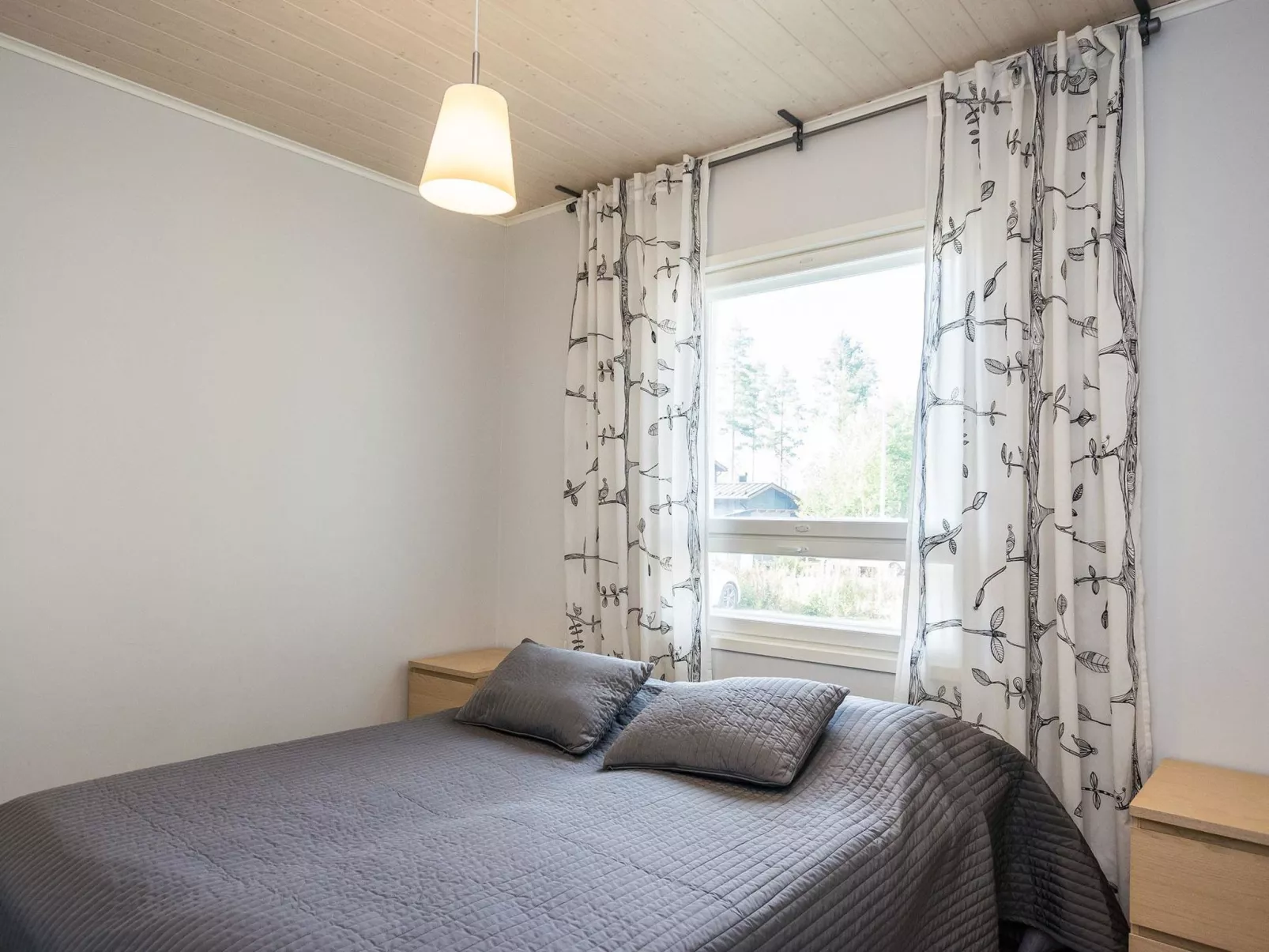 4 seasons b 2-Binnen