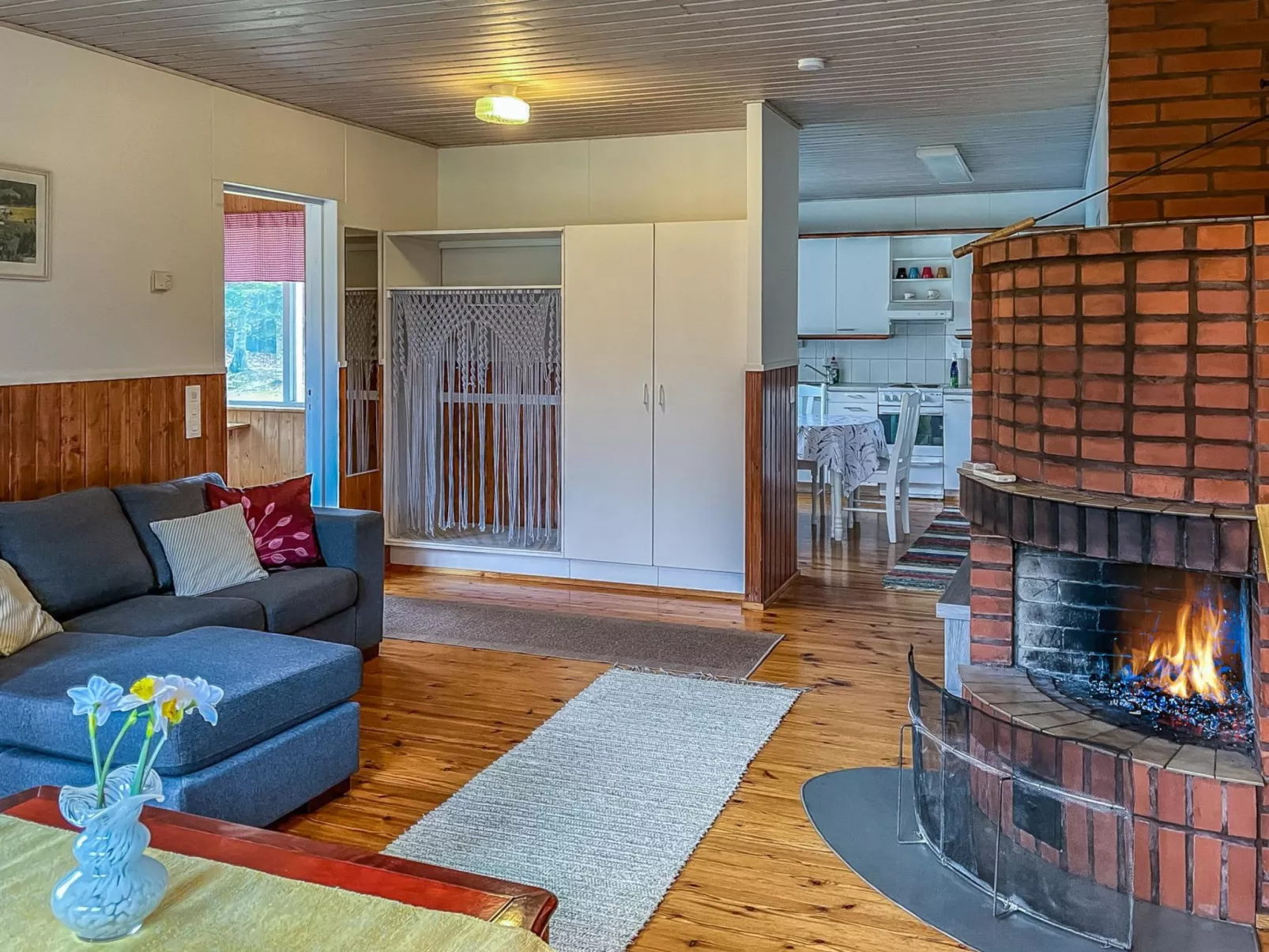 Mäkelän vierastalo-Binnen