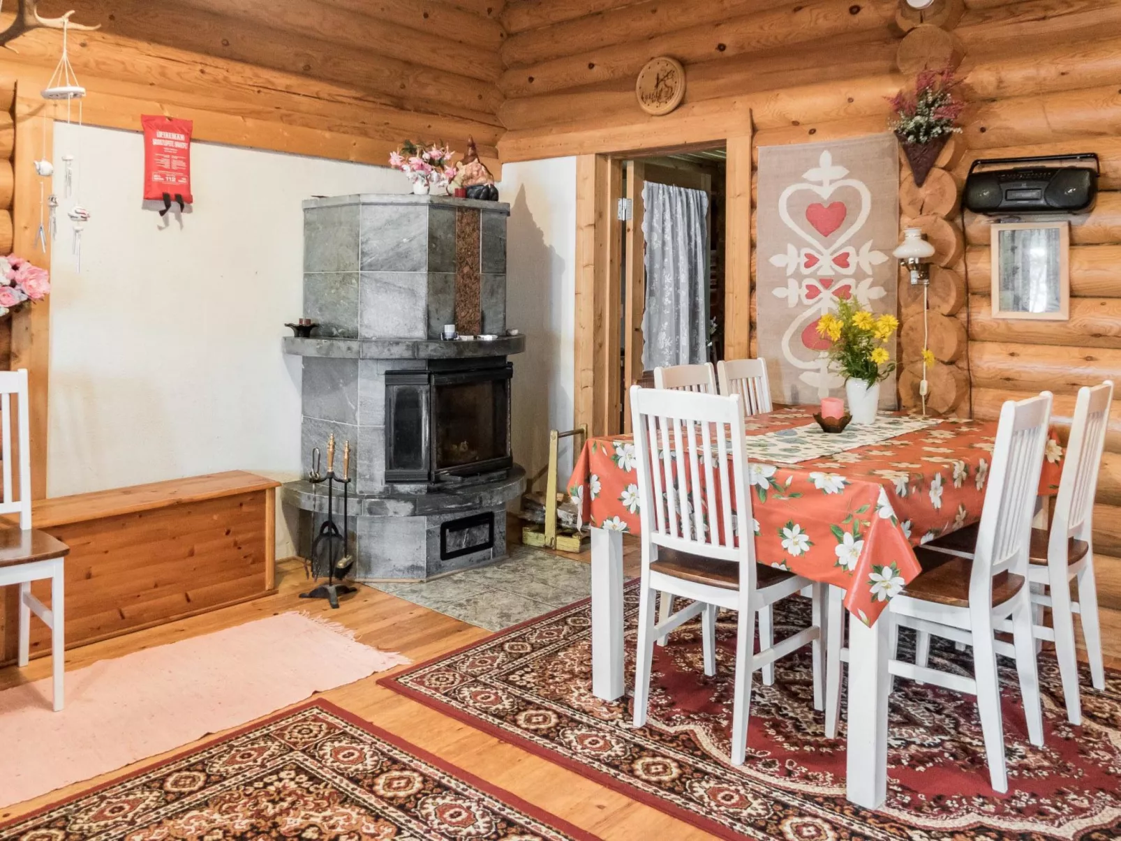 Huotarin mökki-Binnen