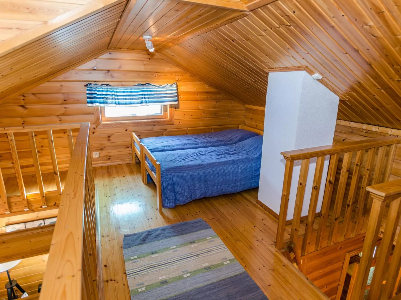 Karjalan heili 17-Binnen