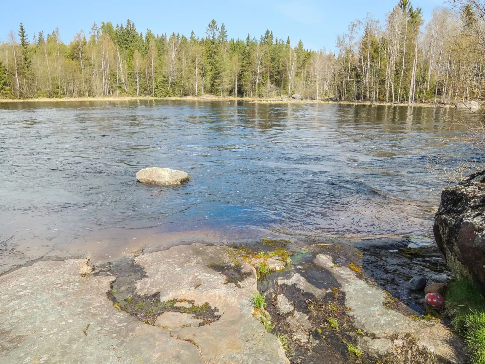 Käpälysmökki-Binnen