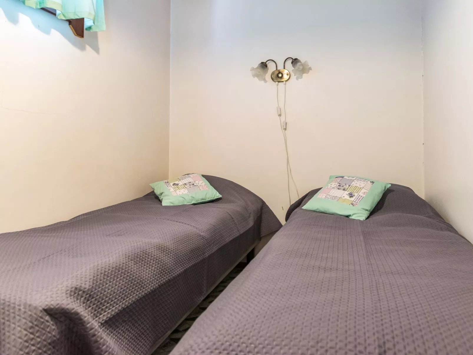 Aurinkoalppi 10b paritalo-Binnen