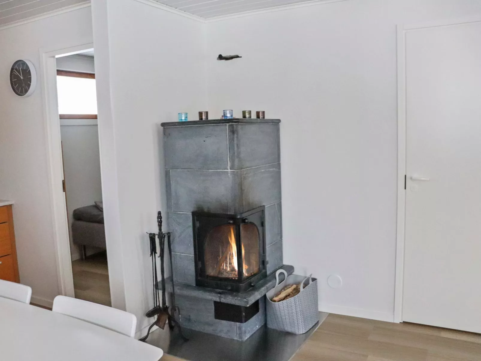 Alppikylä 4b paritalo-Binnen