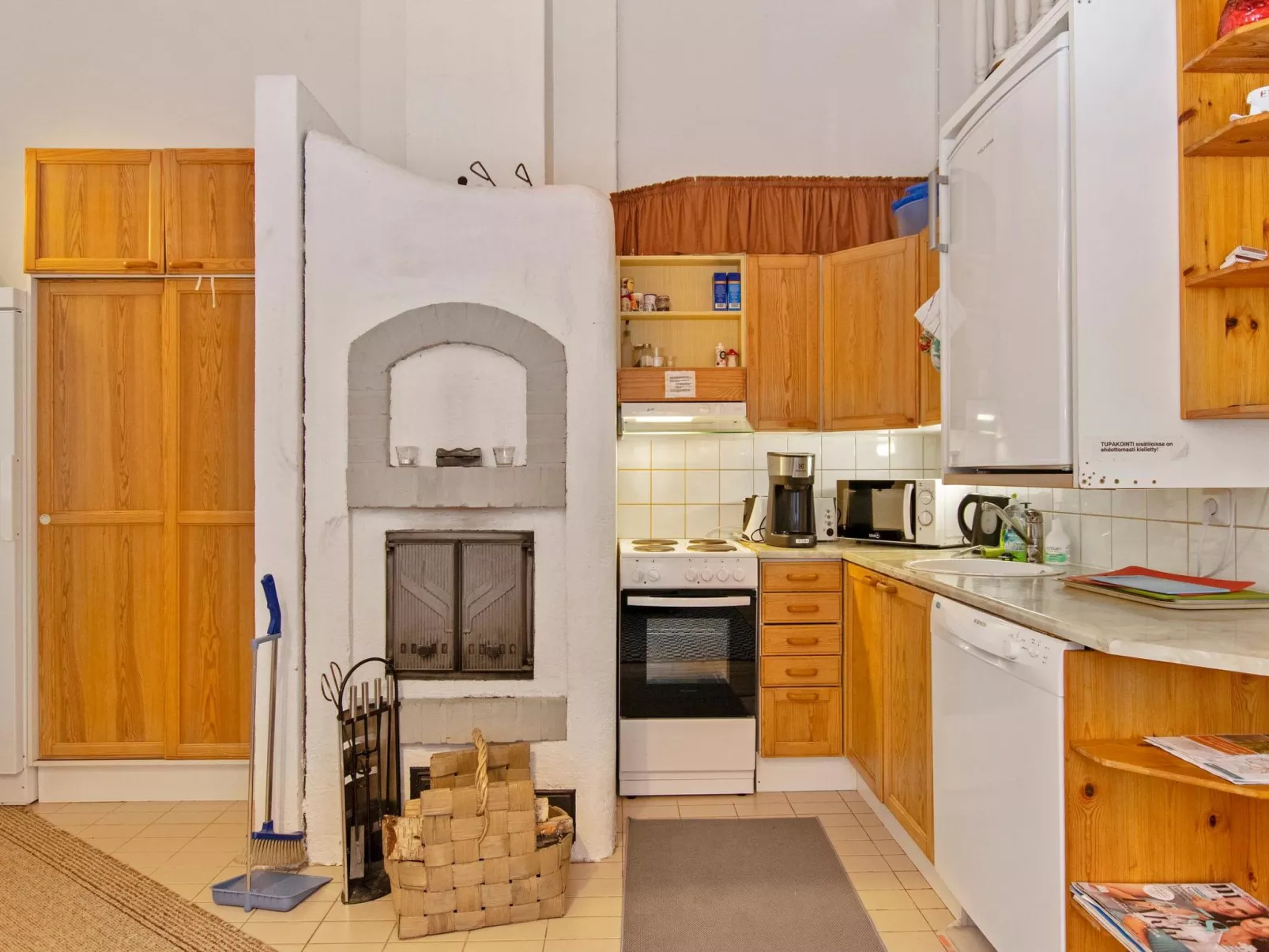 Hallantytär a2 paritalo-Binnen