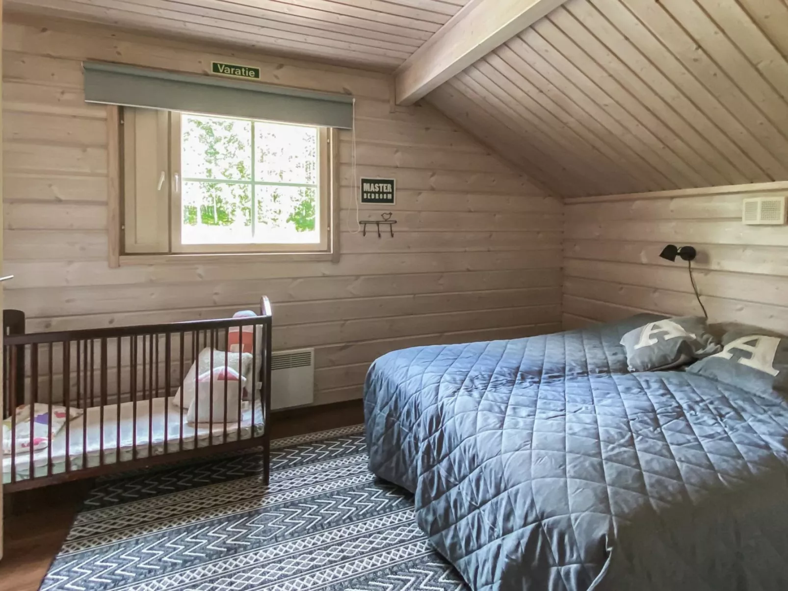 Aurinko-saaga 2 paritalo lasiterassihuon-Binnen