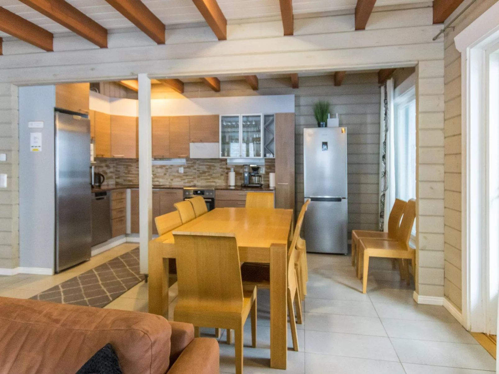 Uulanlinna b, paritalo-Binnen