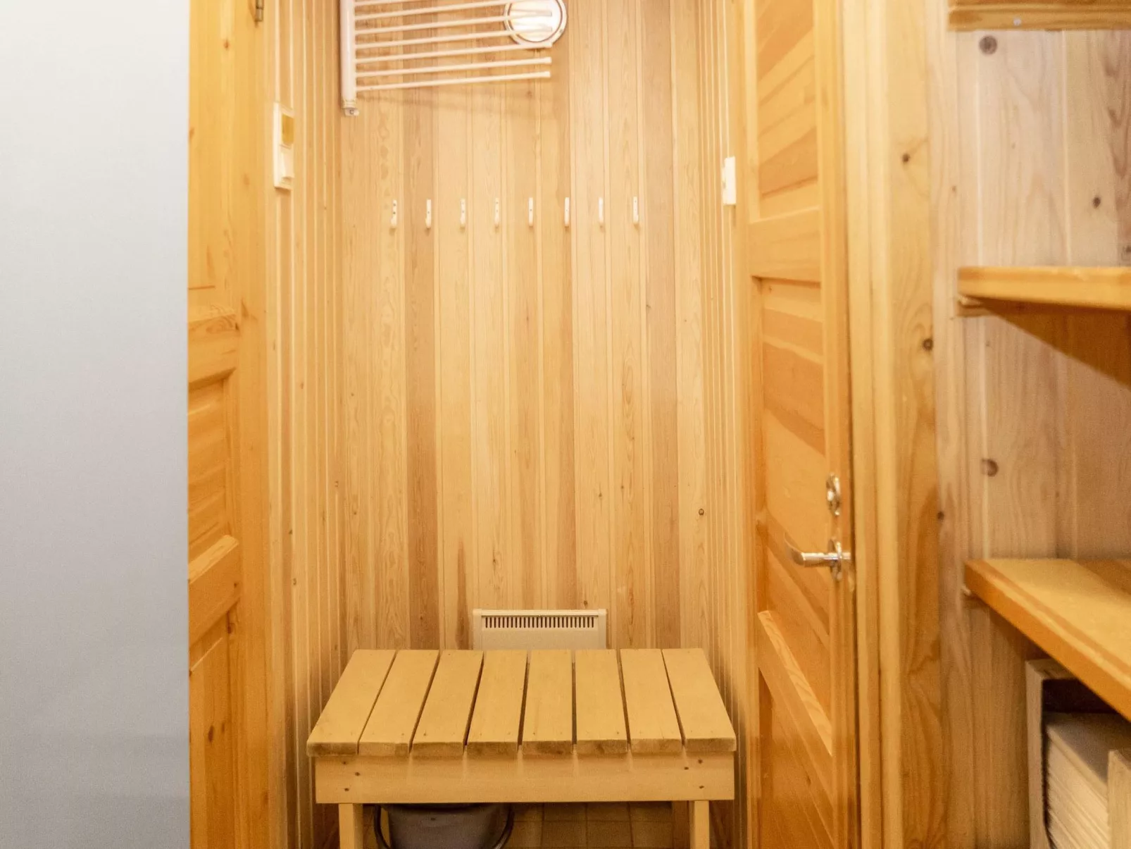 Kelokaltiokylä 16-Binnen