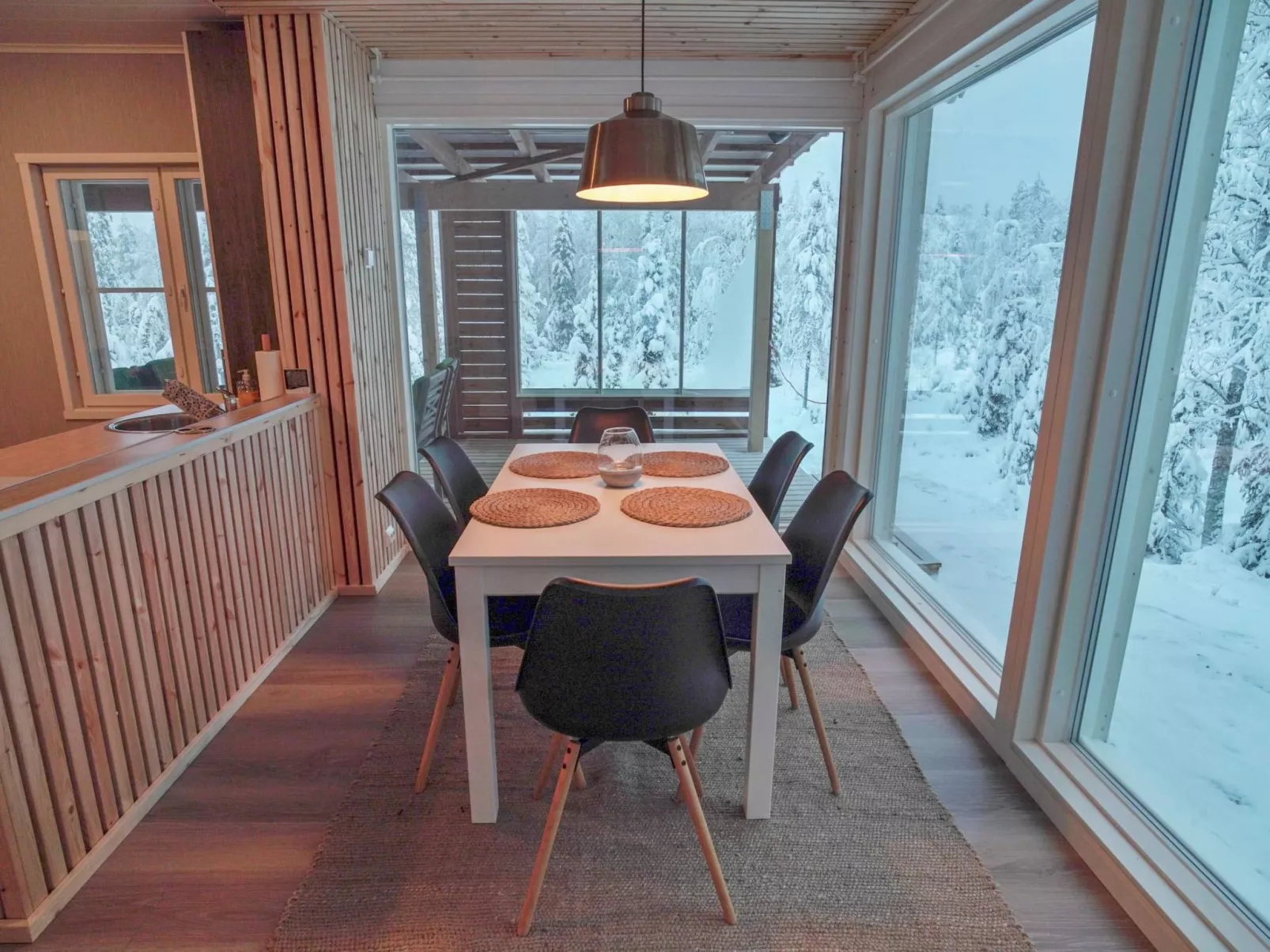 Iso-karpalo b-Binnen