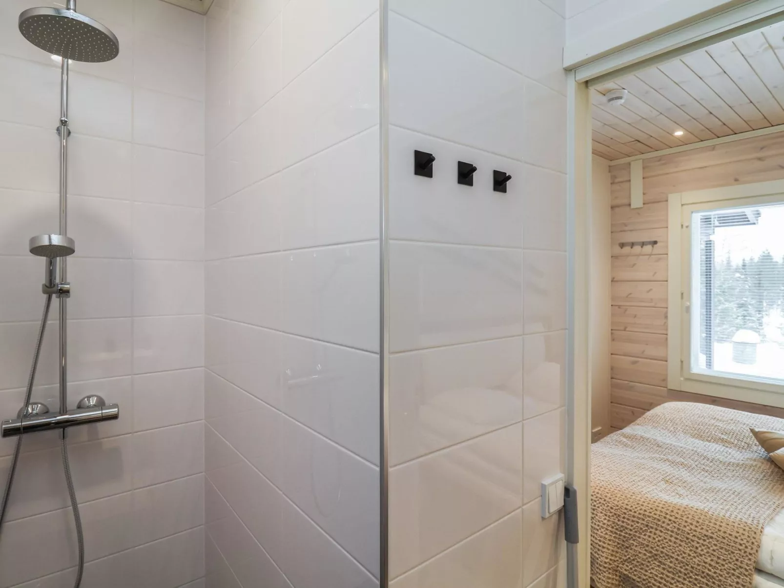 Koukkupolku 5-Binnen