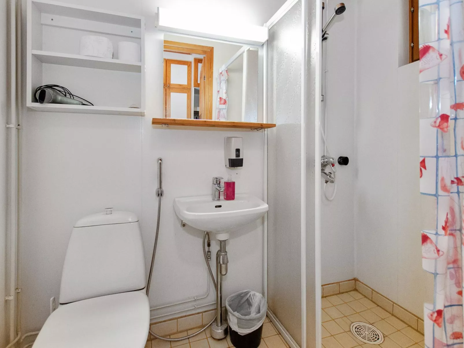 Sotka 13 by bomba-Binnen