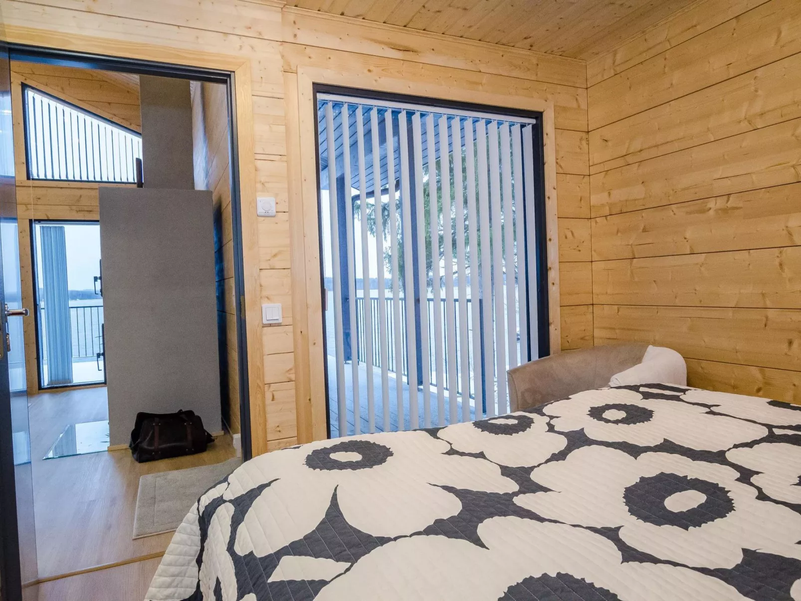 Lakeside villa-Binnen