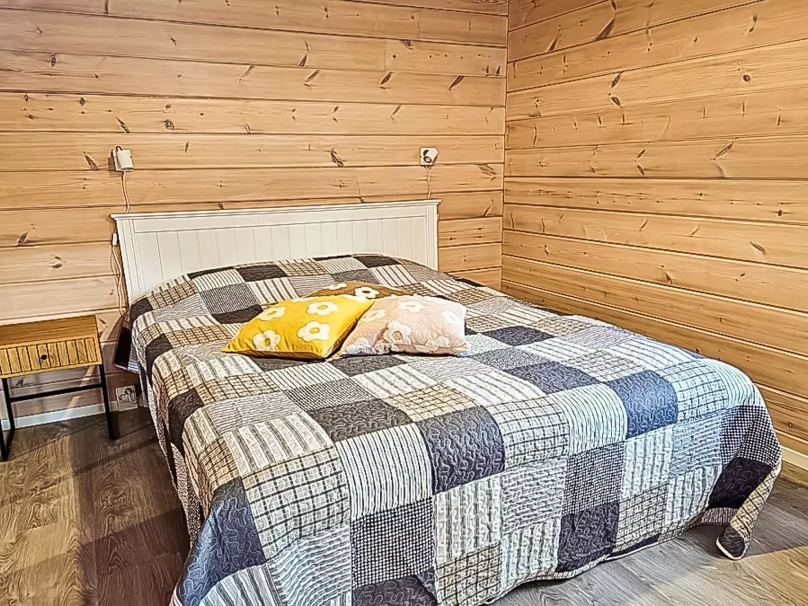 Pyhtään jussila-Binnen