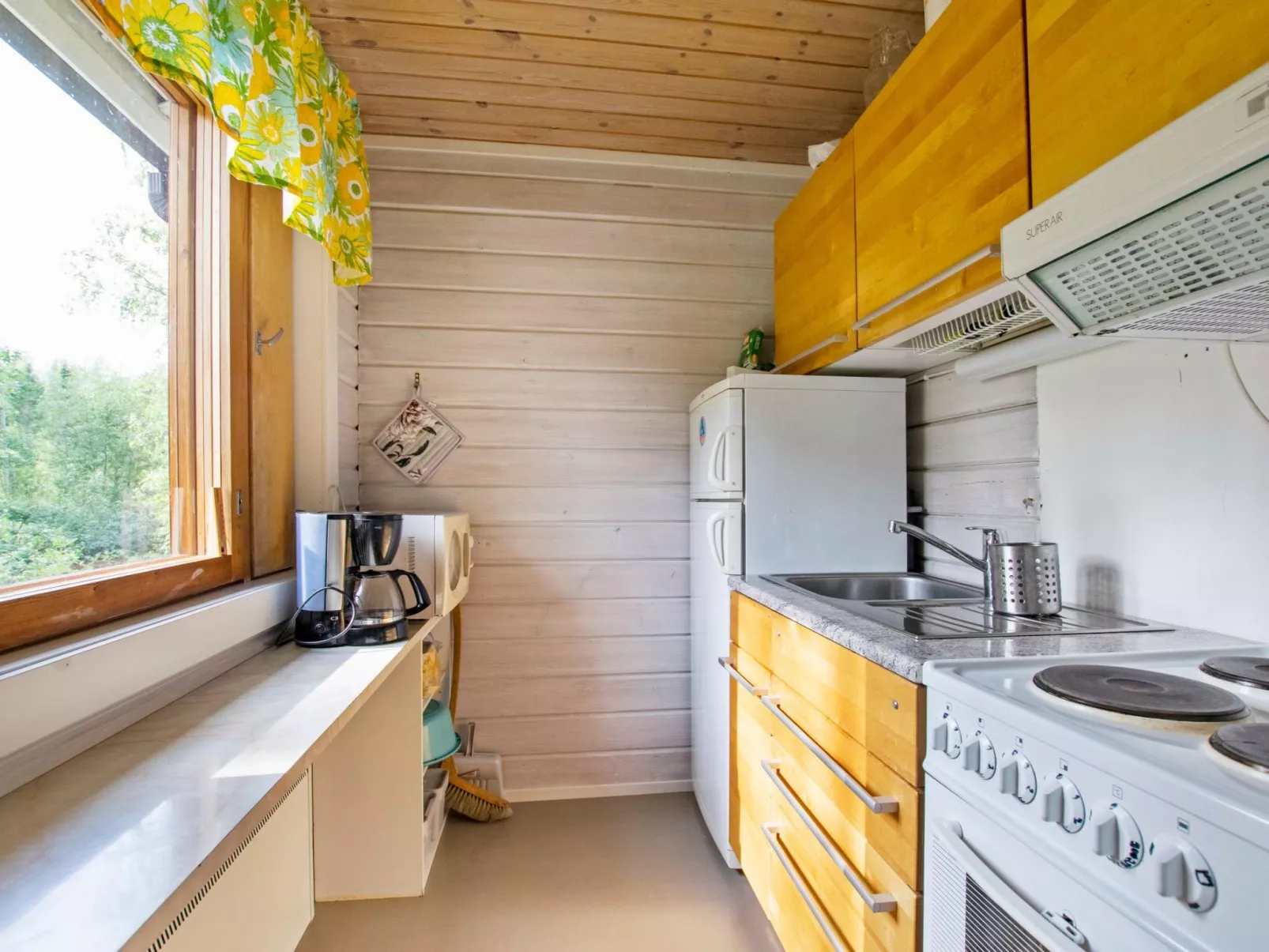 Koskisaari, vaikon loma 2-Binnen