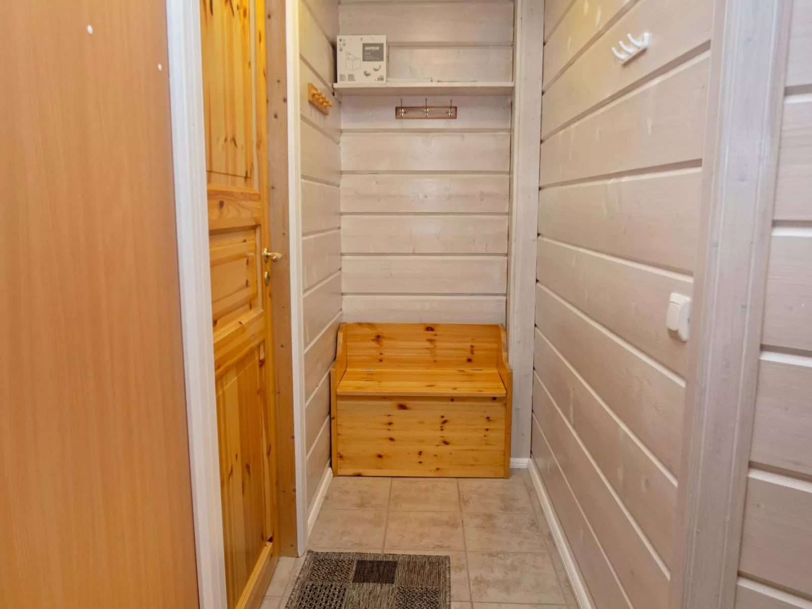 Jäkälärinne 2b (24)-Binnen