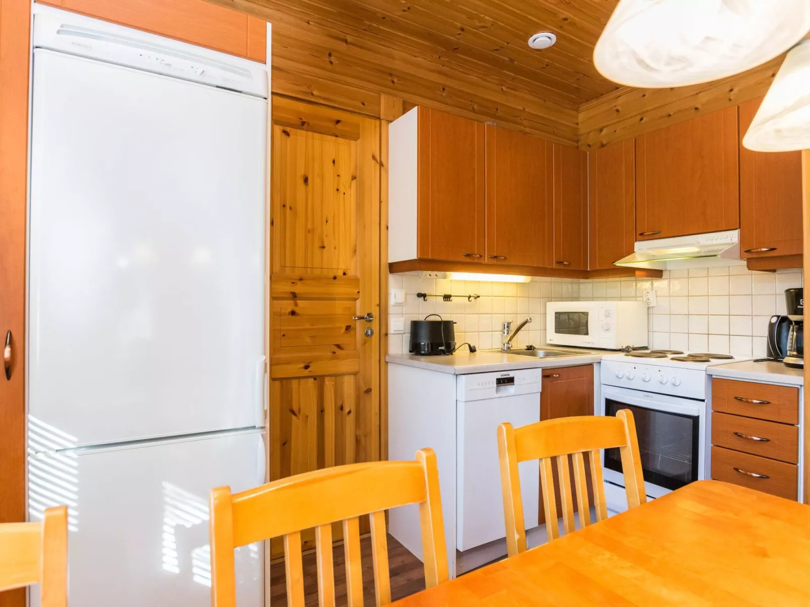 Klz 2. smaragdi-Binnen