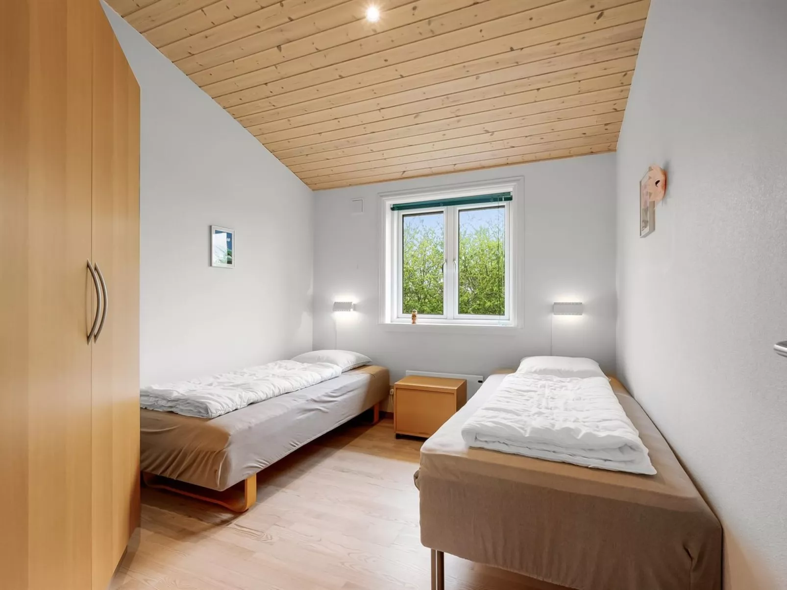 "Gertrud" - 950m to the fjord-Binnen