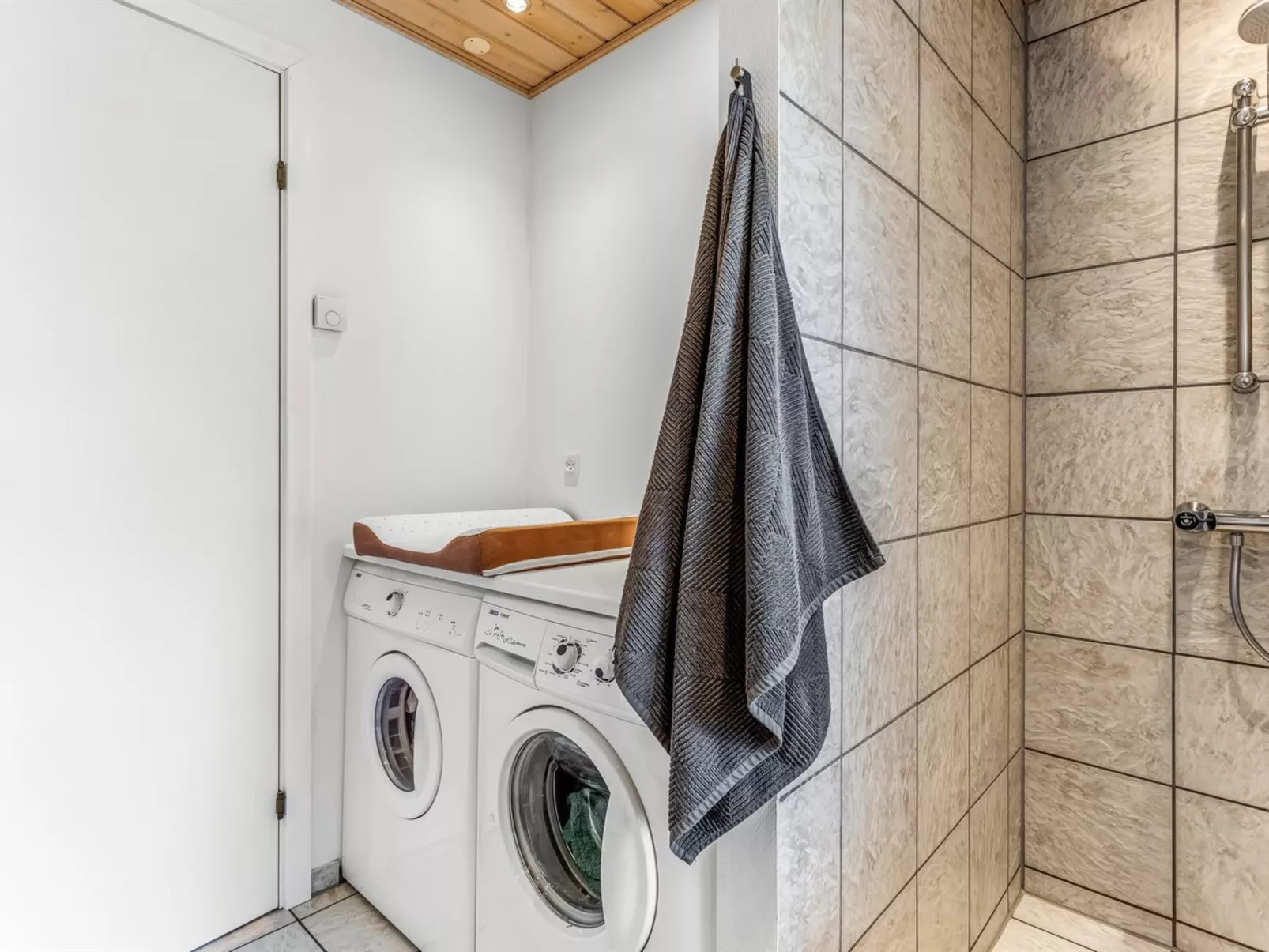 "Varpu" - 1.5km from the sea-Binnen