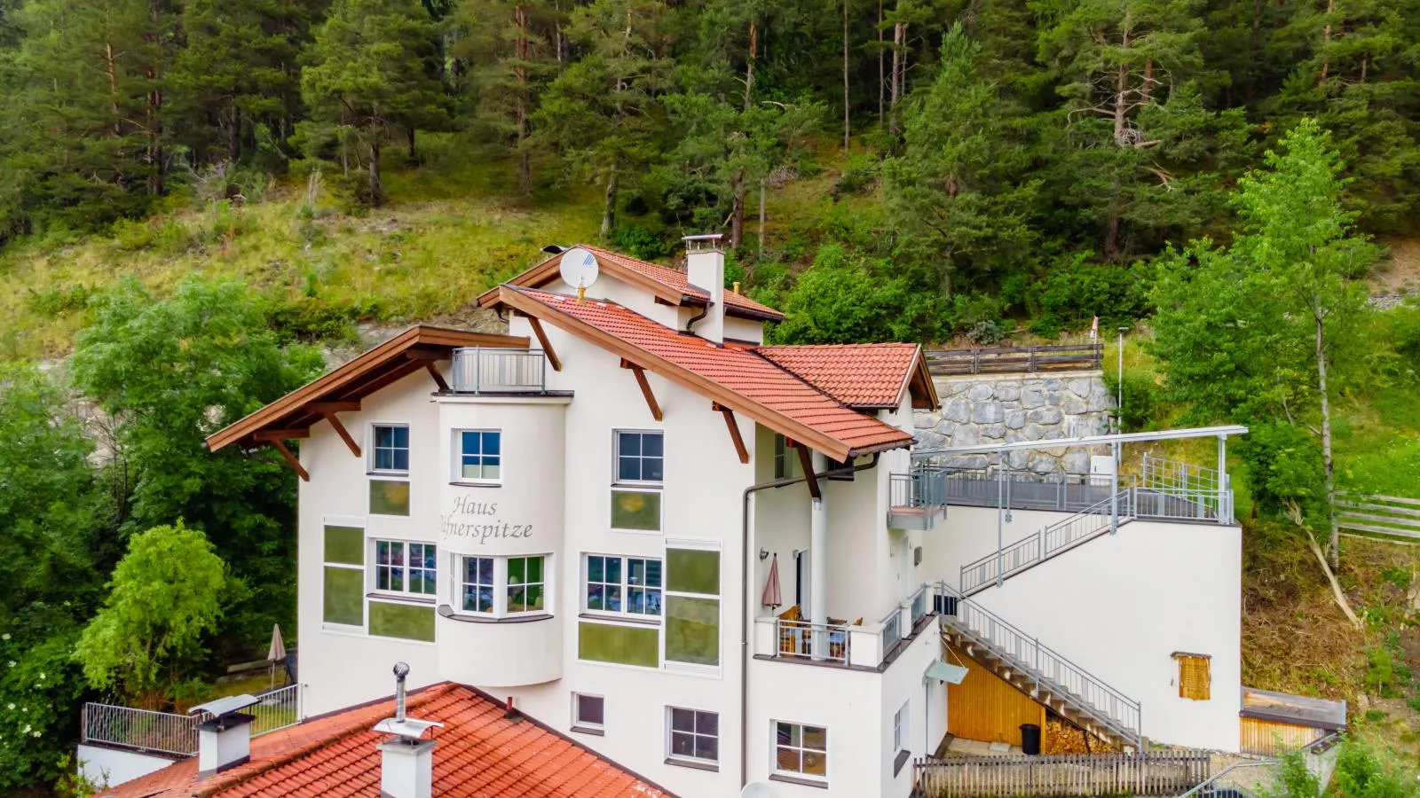 Haus Aifnerspitze-Buitenkant zomer