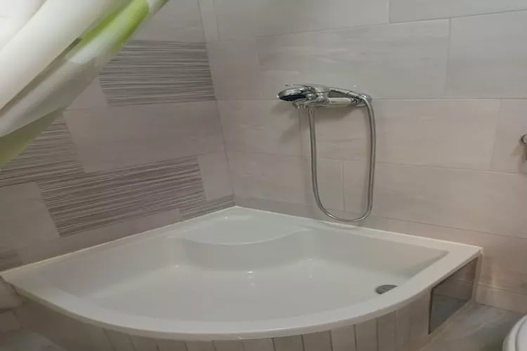 Apartments Jezerane - Studio Apartment-Badkamer