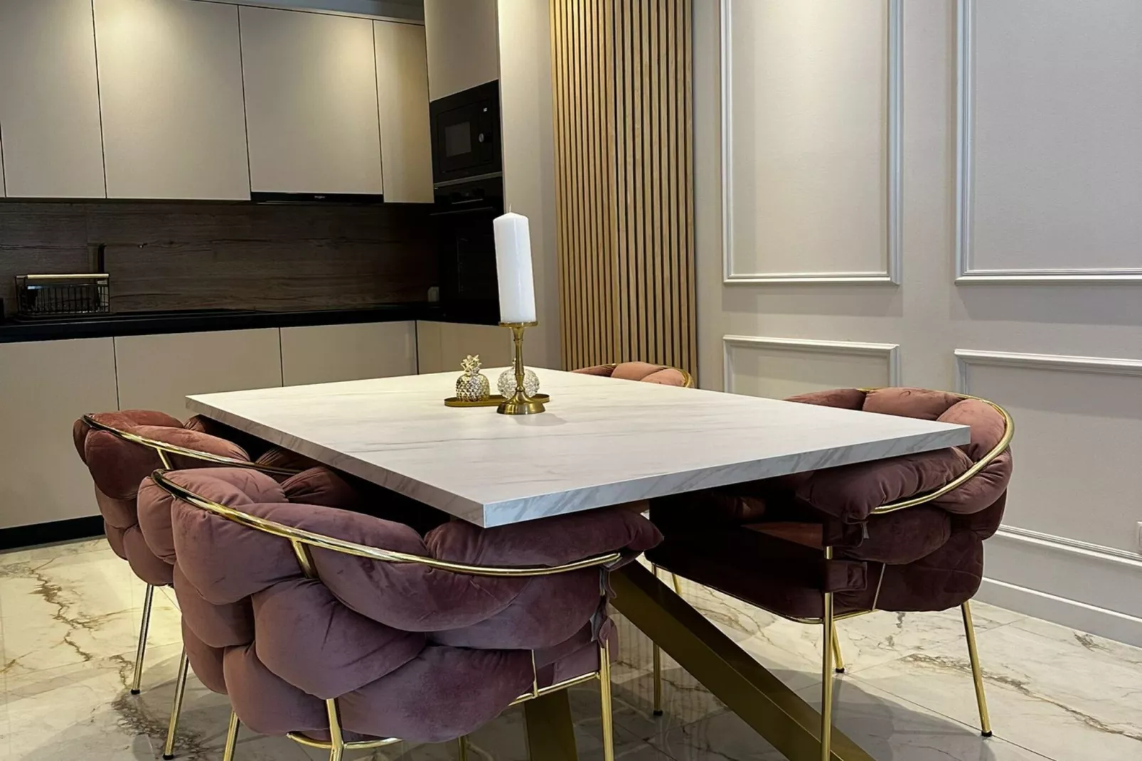 Apartment Ivan with Pool - Two Bedroom Apartment with Terrace and Swimming pool-Eetkamer