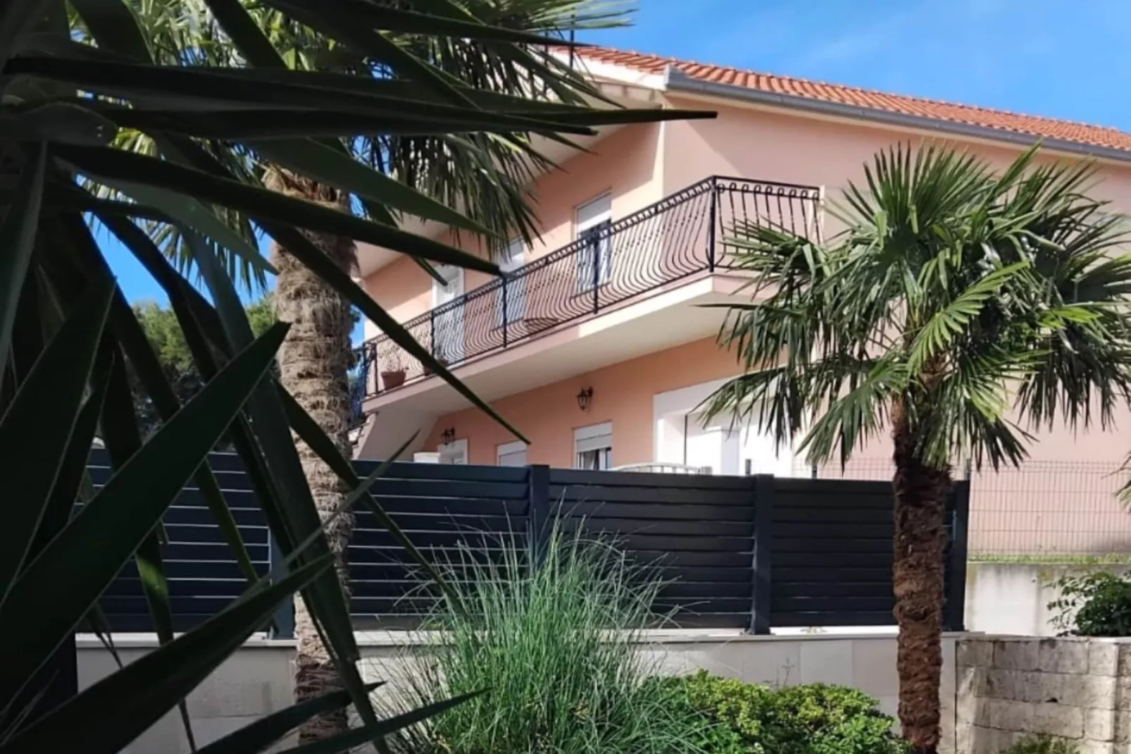 Villa Marija - Five Bedroom Villa with Terrace and Swimming Pool-Tuinen zomer