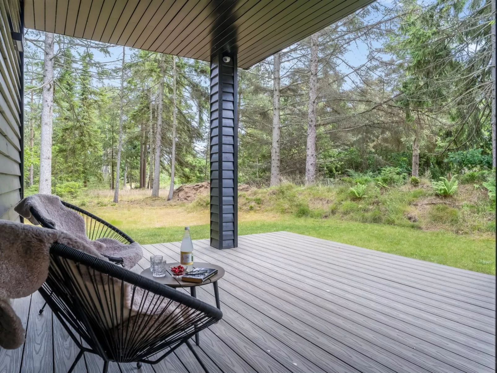 "Jonas" -  from the sea-Buiten