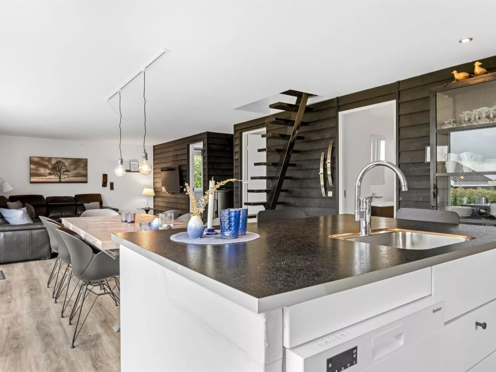 "Adser" - 300m from the sea-Binnen