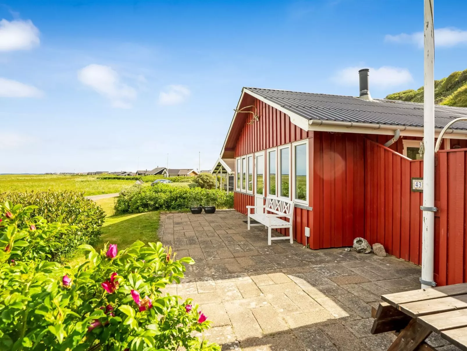 "Blia" - 120m to the fjord-Buiten