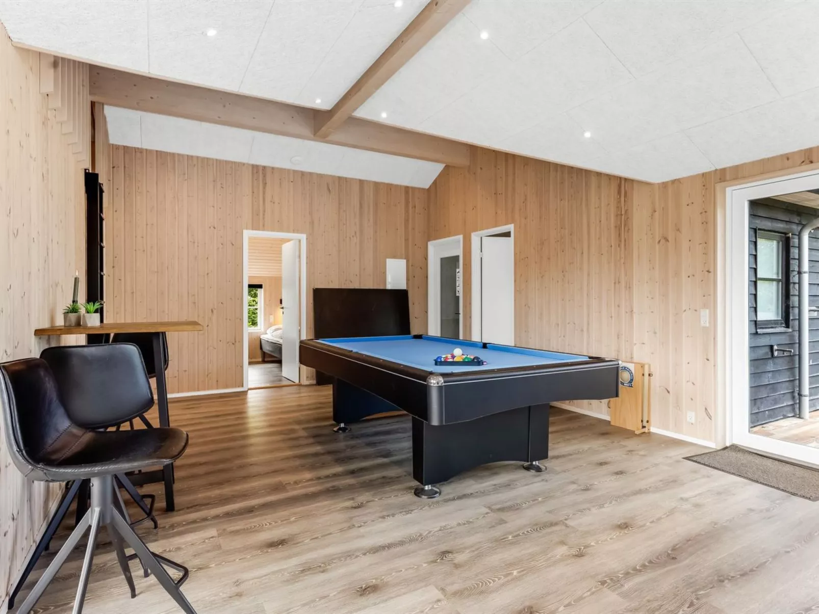 "Matild" - 400m from the sea-Binnen