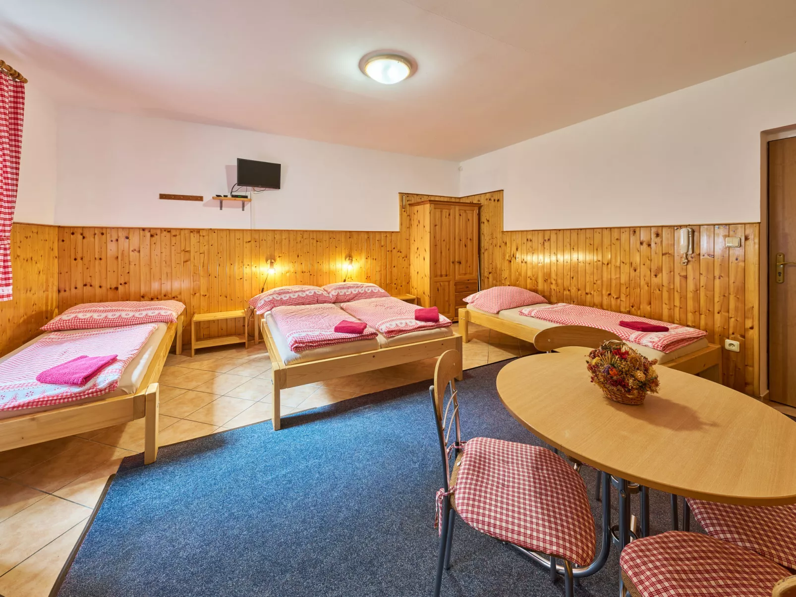 U Švýcarského dvora III-Binnen