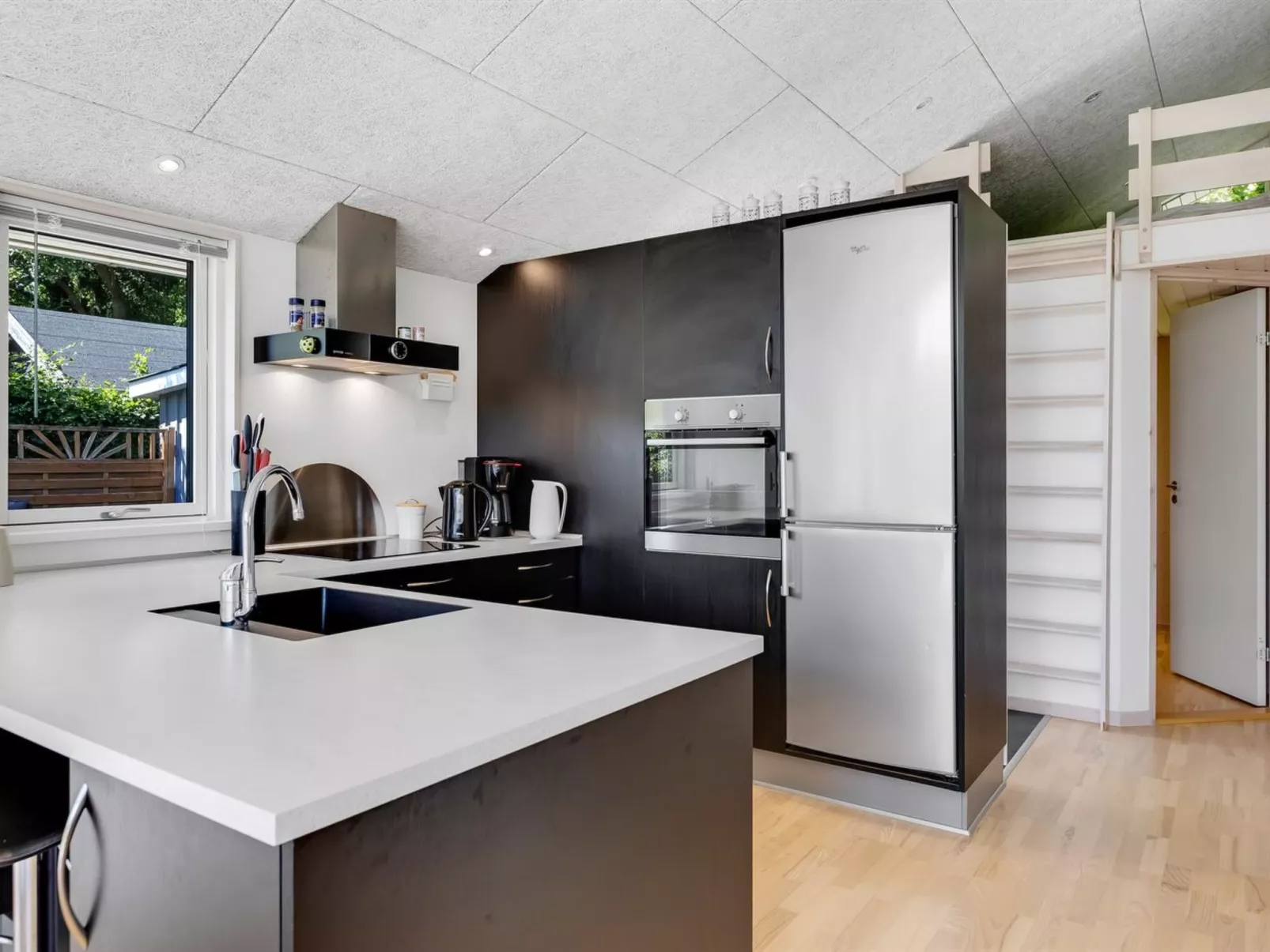 "Alfwin" - 300m from the sea-Binnen